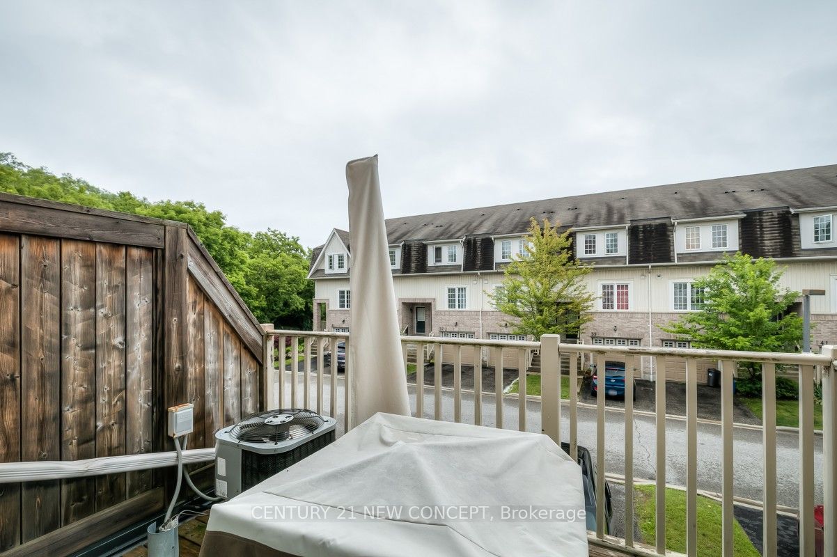 735 Sheppard Avenue 33 Property Photo 11