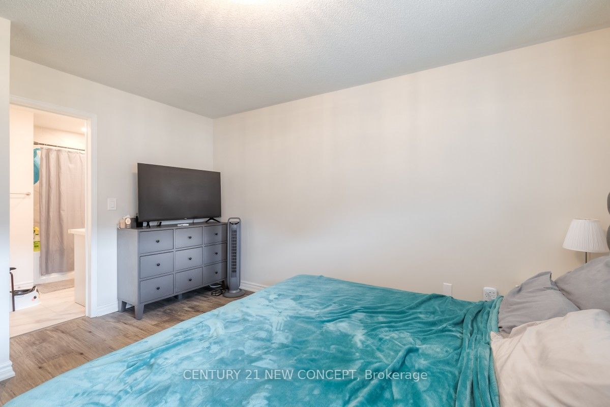 735 Sheppard Avenue 33 Property Photo 14
