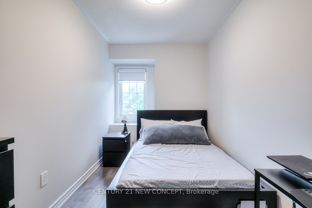 735 Sheppard Avenue 33 Property Photo 20