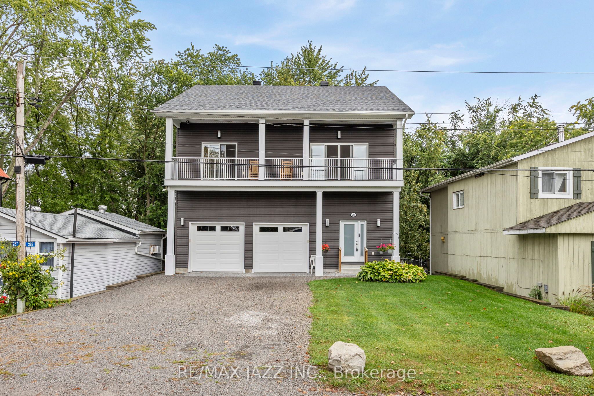283 Platten Boulevard Property Photo 2