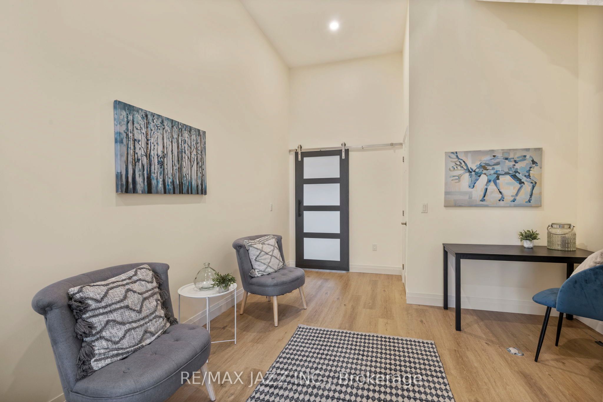 283 Platten Boulevard Property Photo 7