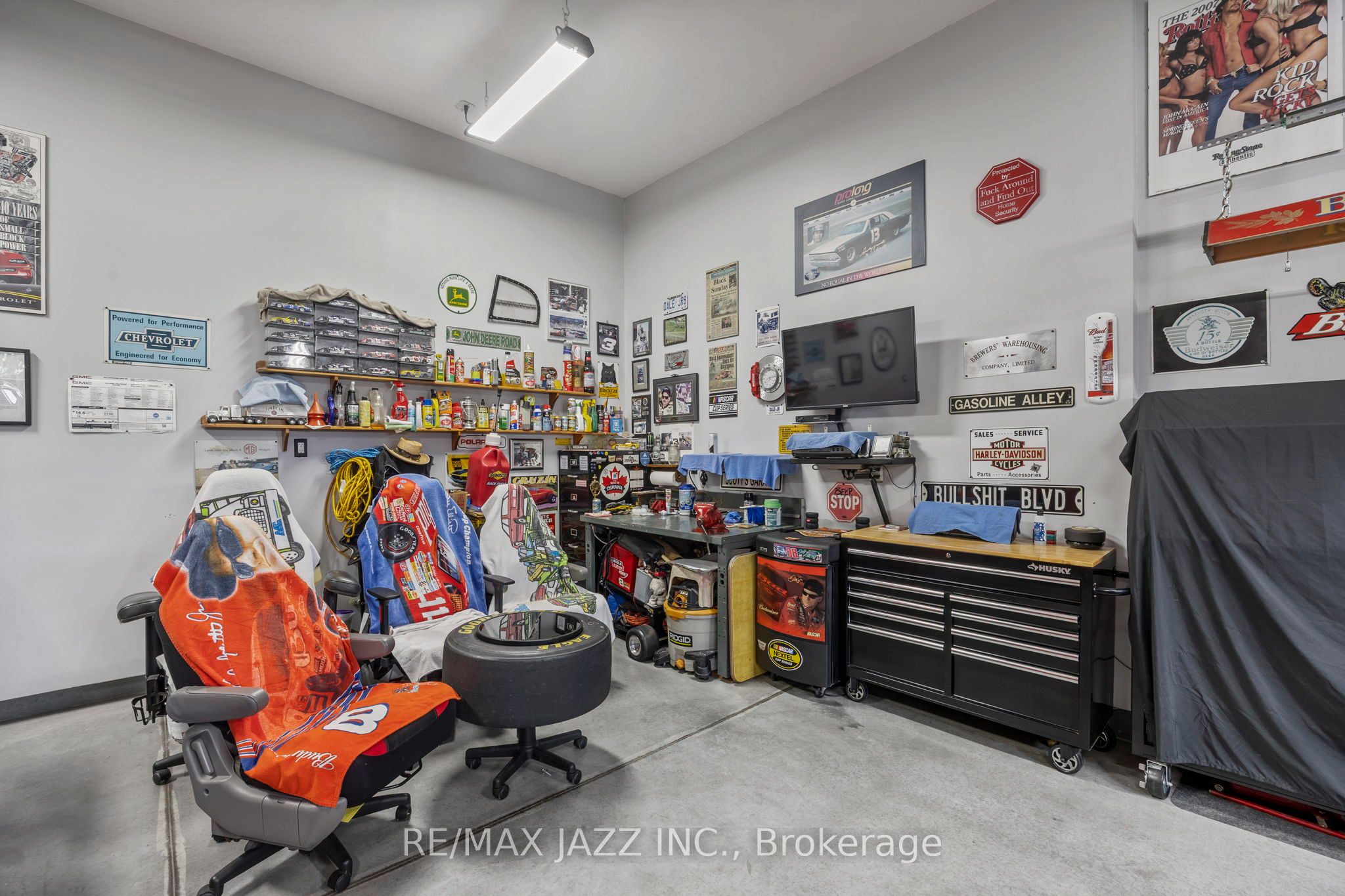 283 Platten Boulevard Property Photo 35