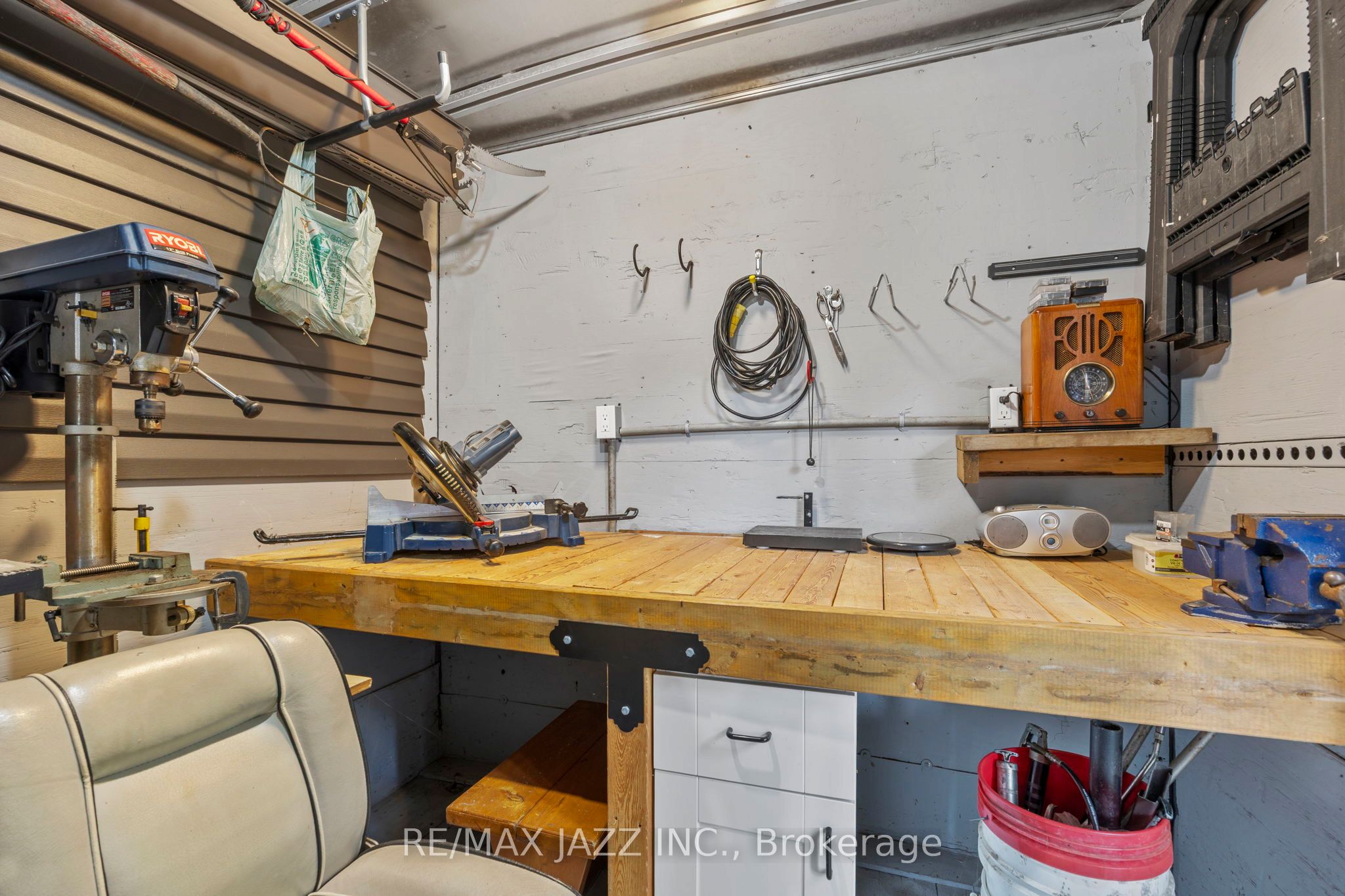 283 Platten Boulevard Property Photo 36