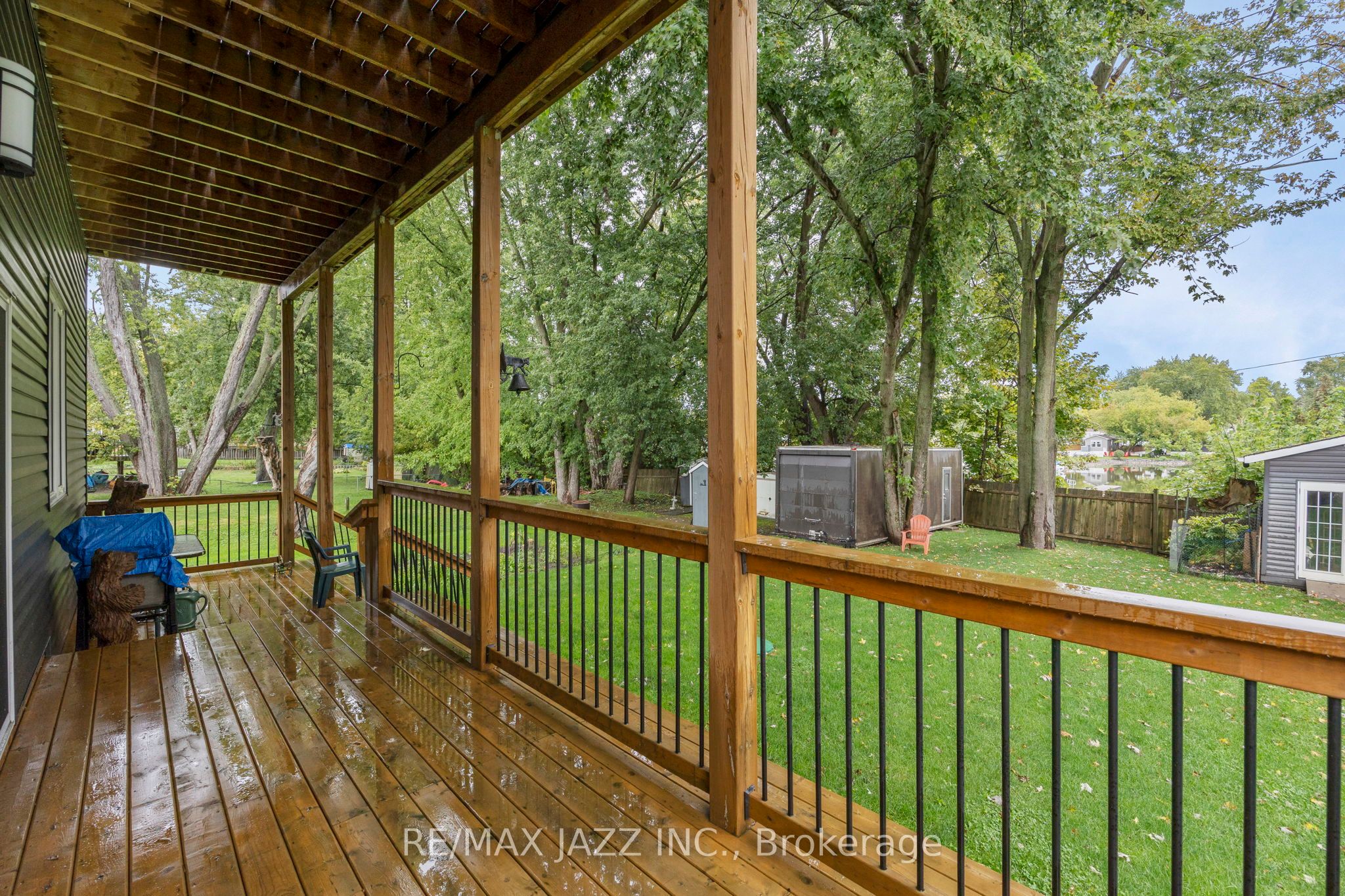 283 Platten Boulevard Property Photo 40