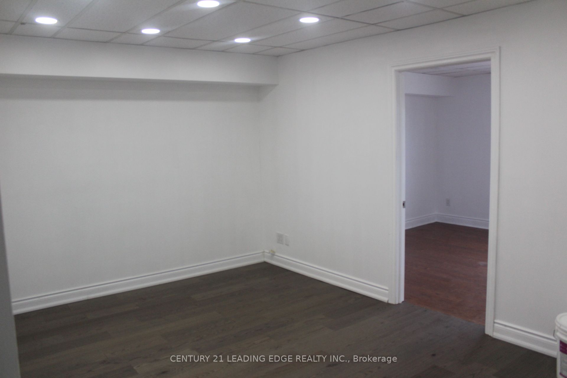 1887 Lawrence Avenue E A Property Photo 11
