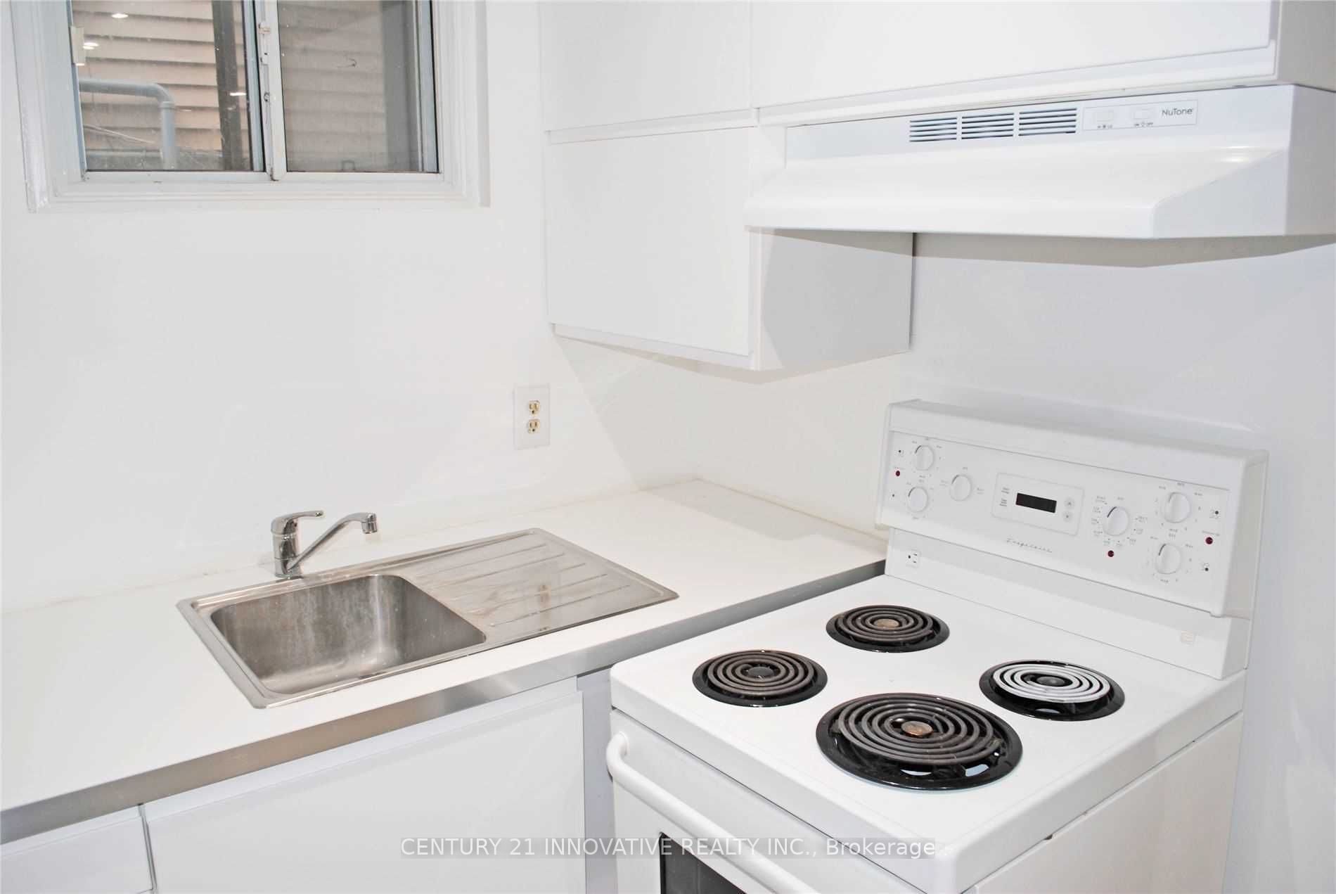 42 St Dunstan Drive Bsmt Property Photo 2