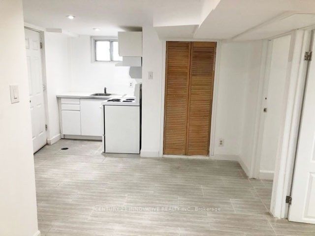 42 St Dunstan Drive Bsmt Property Photo 3