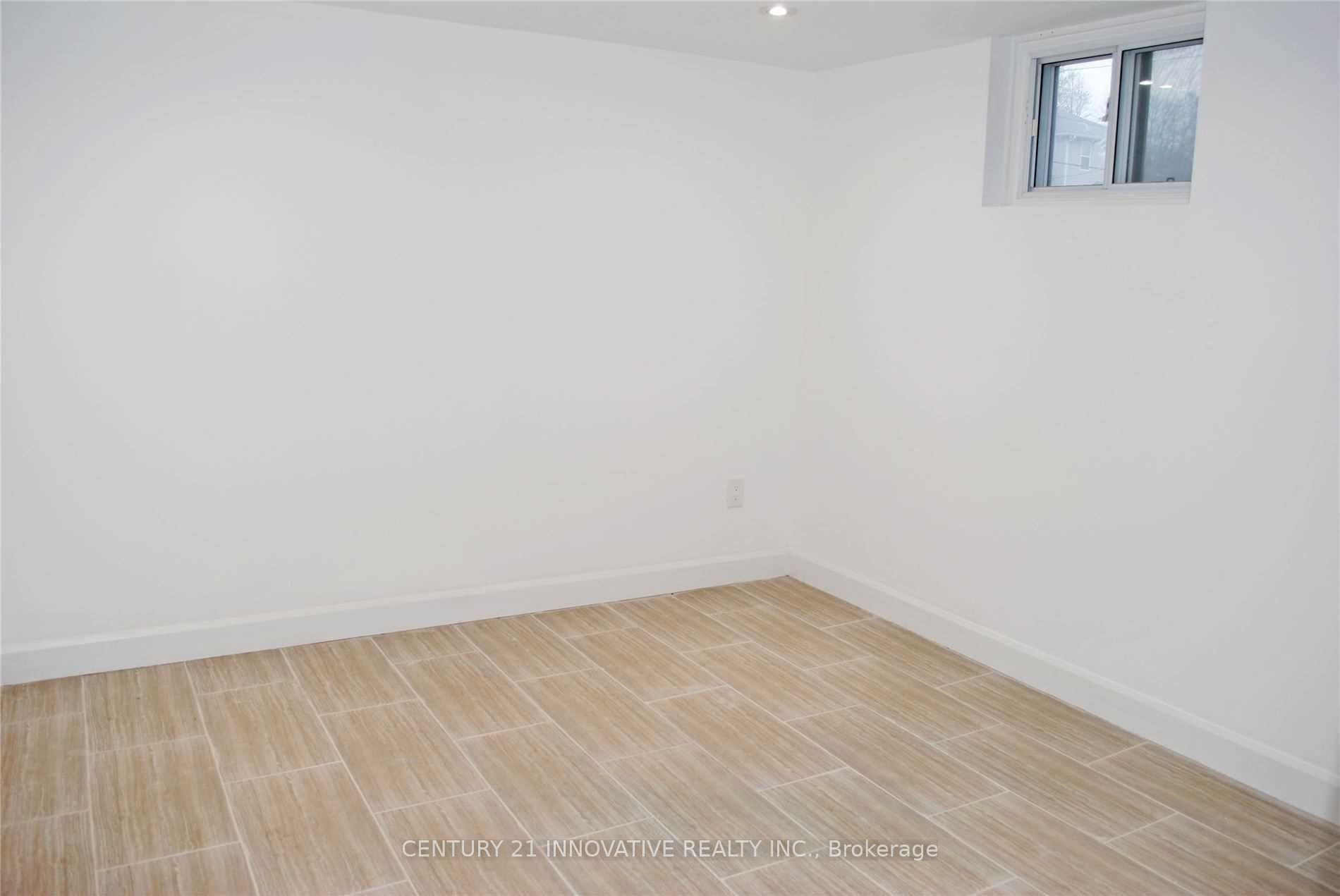 42 St Dunstan Drive Bsmt Property Photo 10