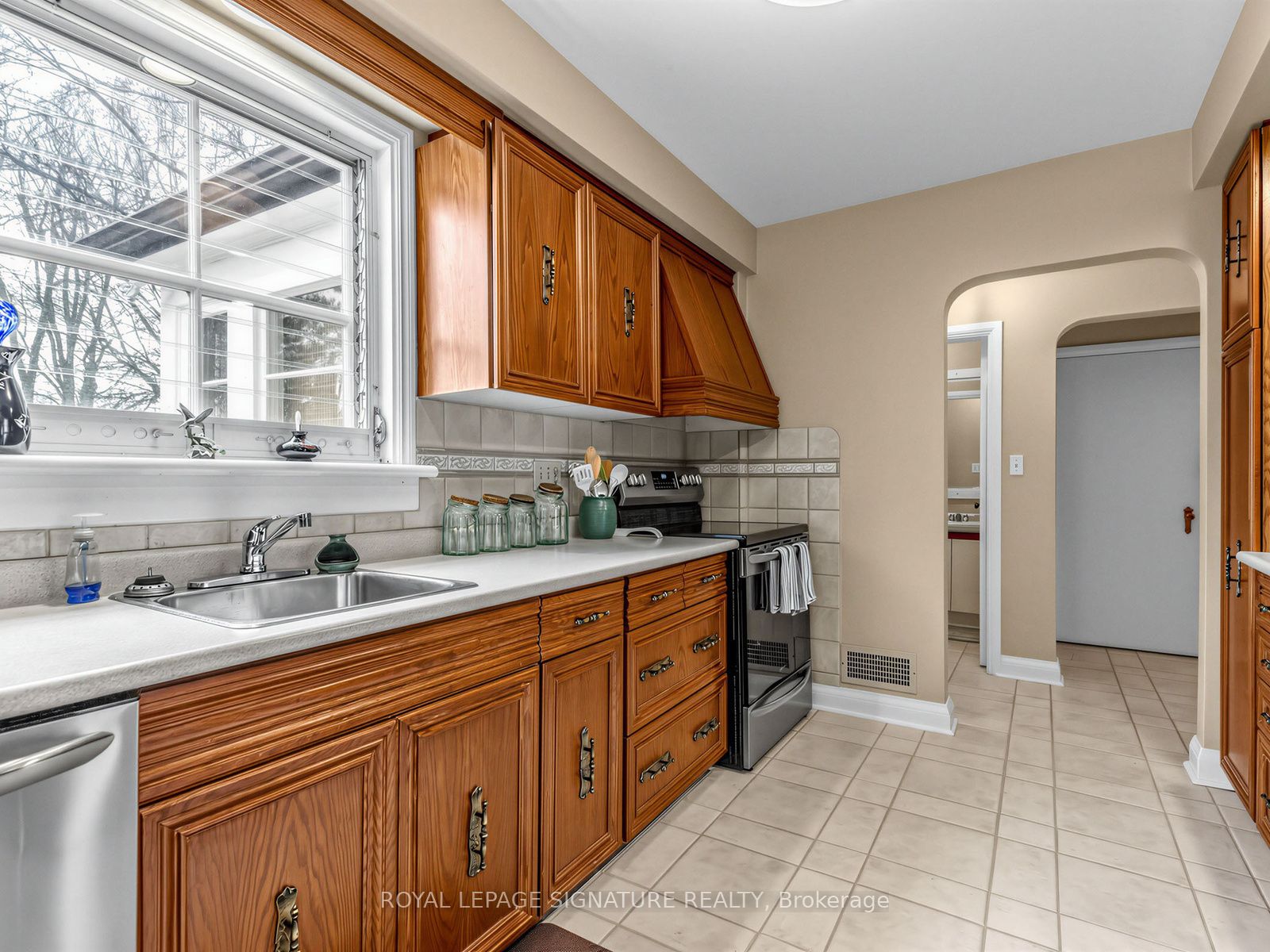 1421 Military Trail Property Photo 14