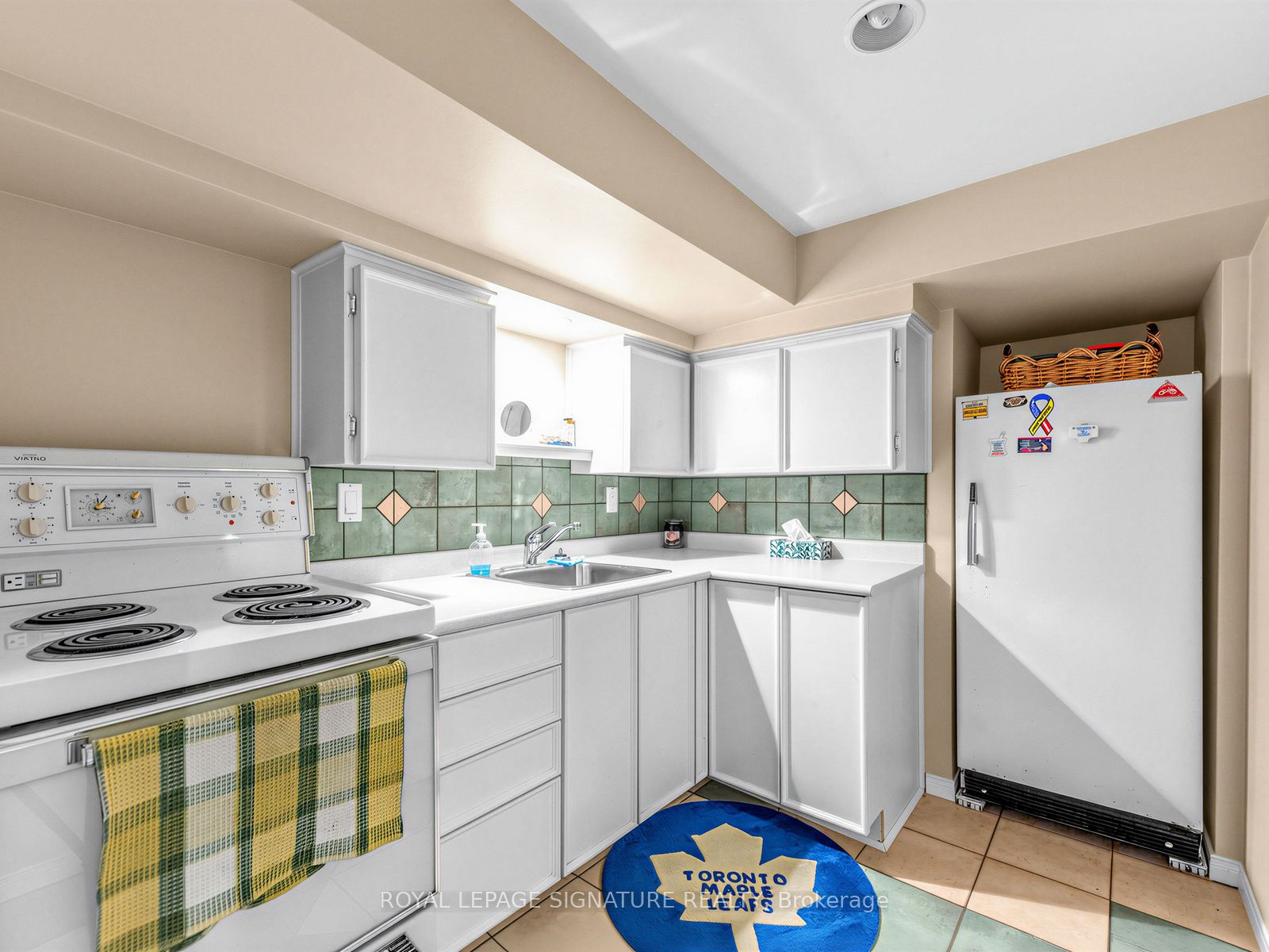 1421 Military Trail Property Photo 31