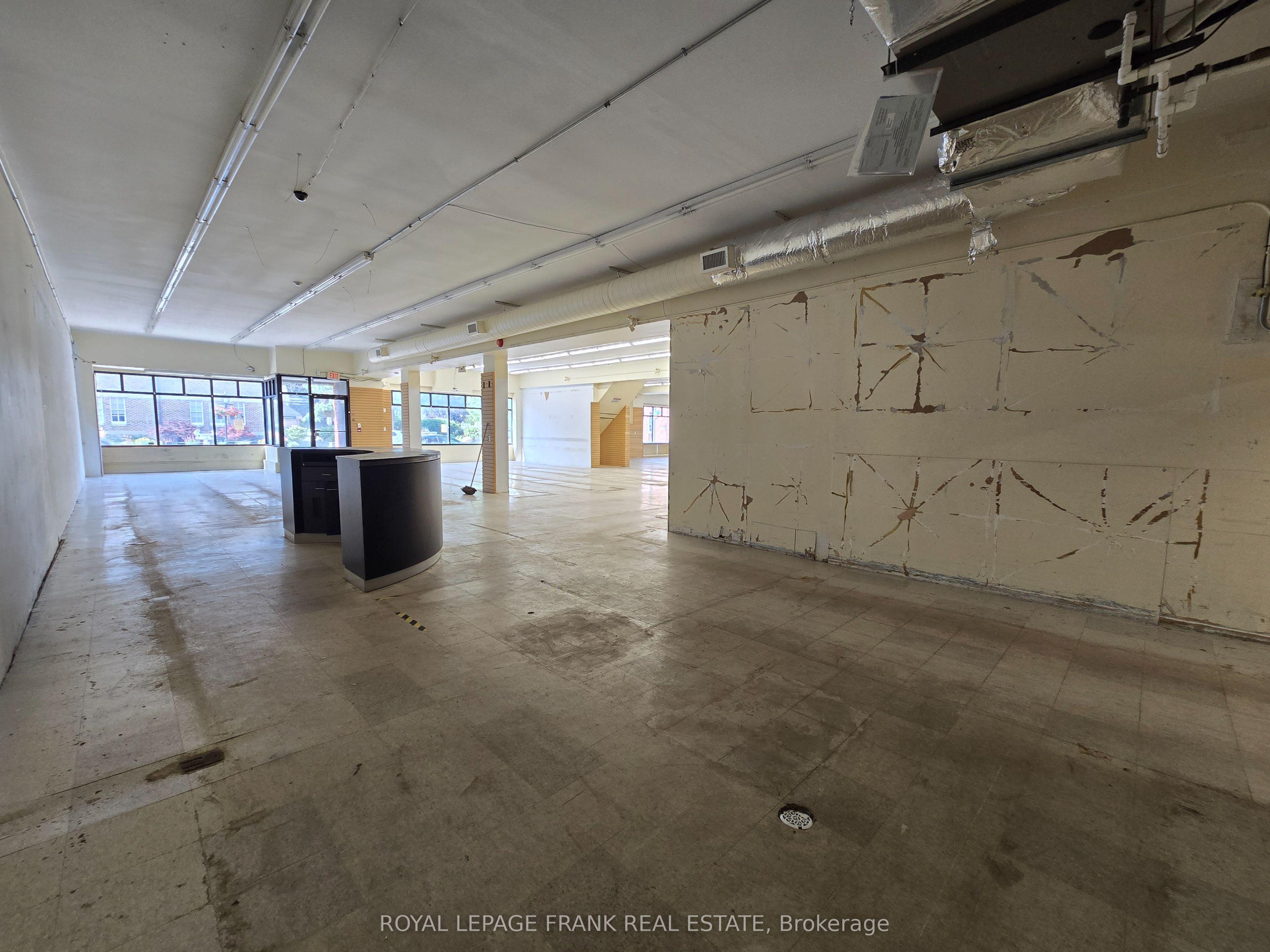 15 King Avenue W B Property Photo 8