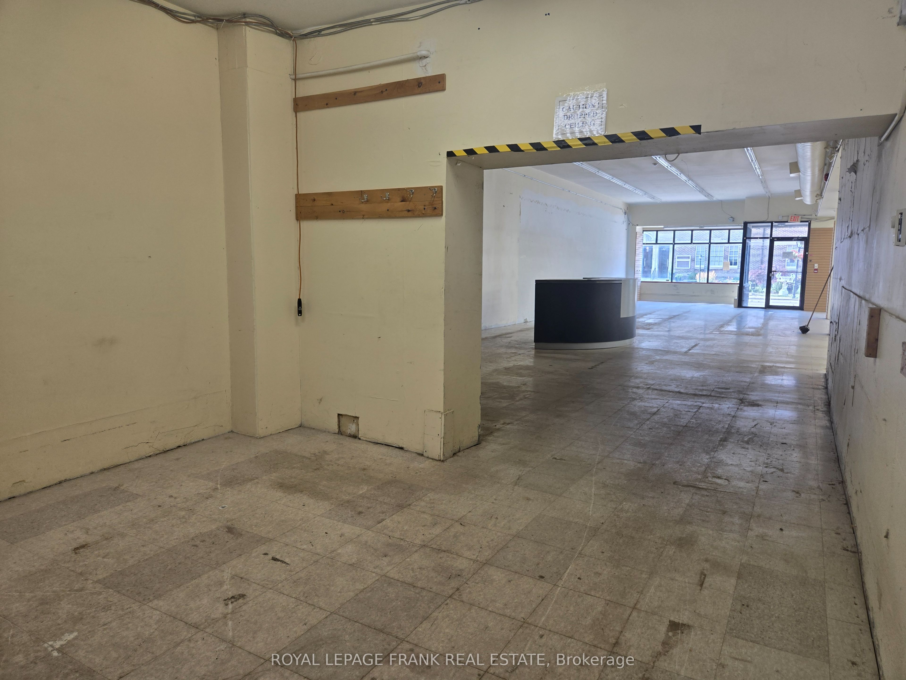 15 King Avenue W B Property Photo 9