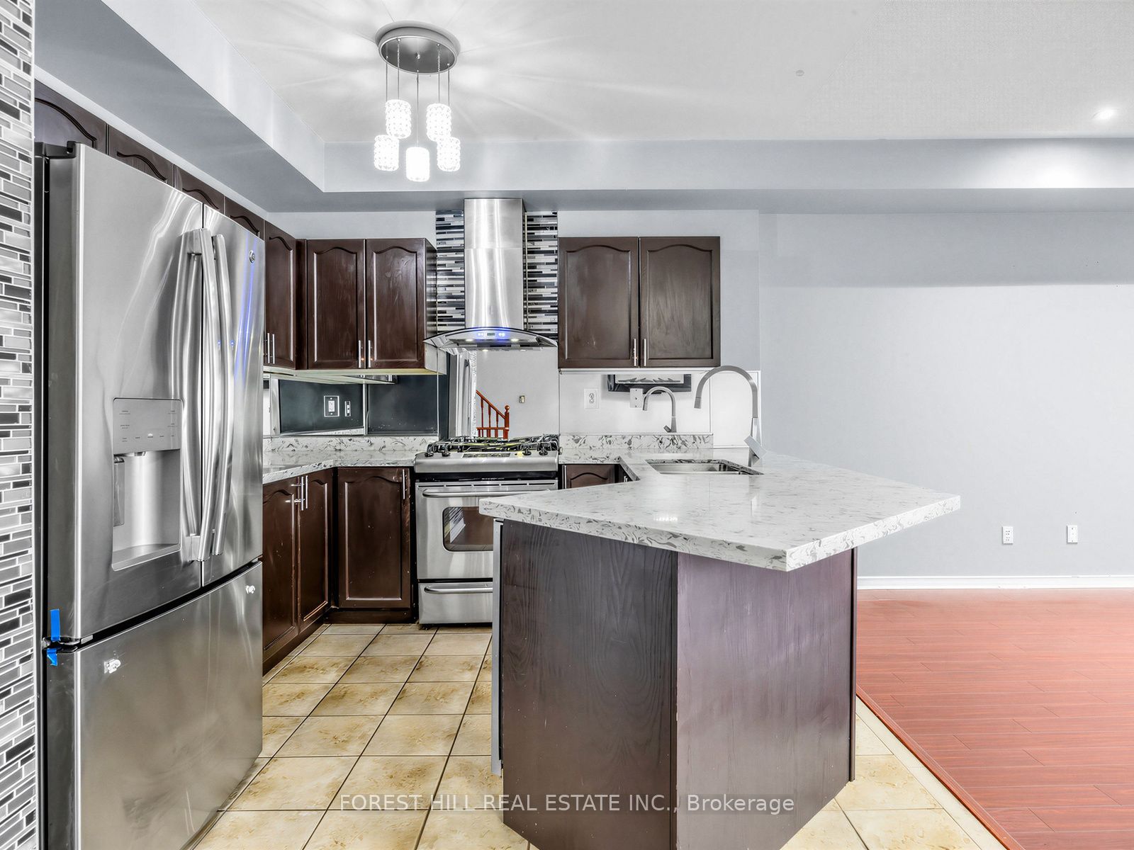 40 Croker Drive S Property Photo 5