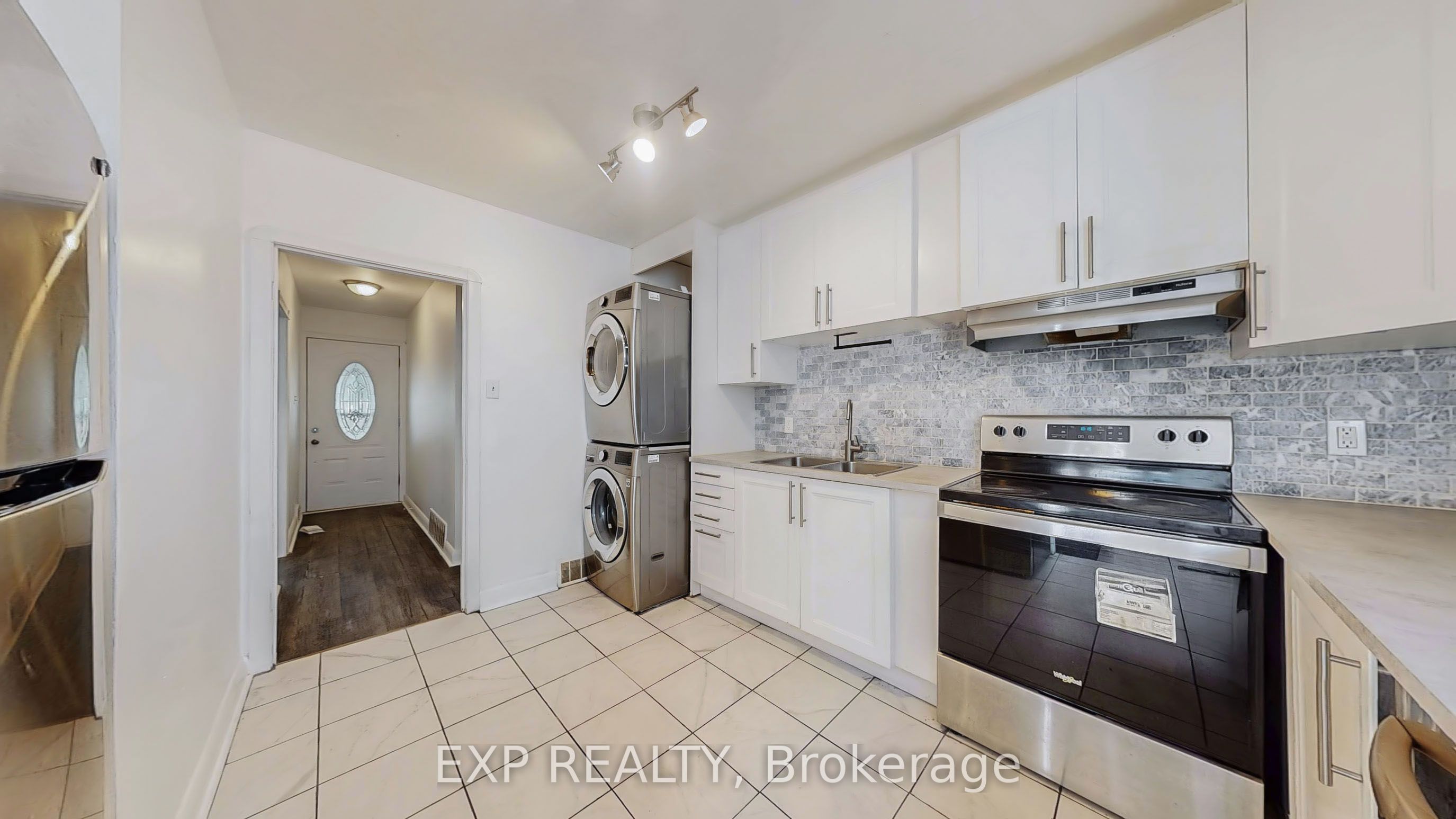 47 Boyce Avenue Property Photo 13