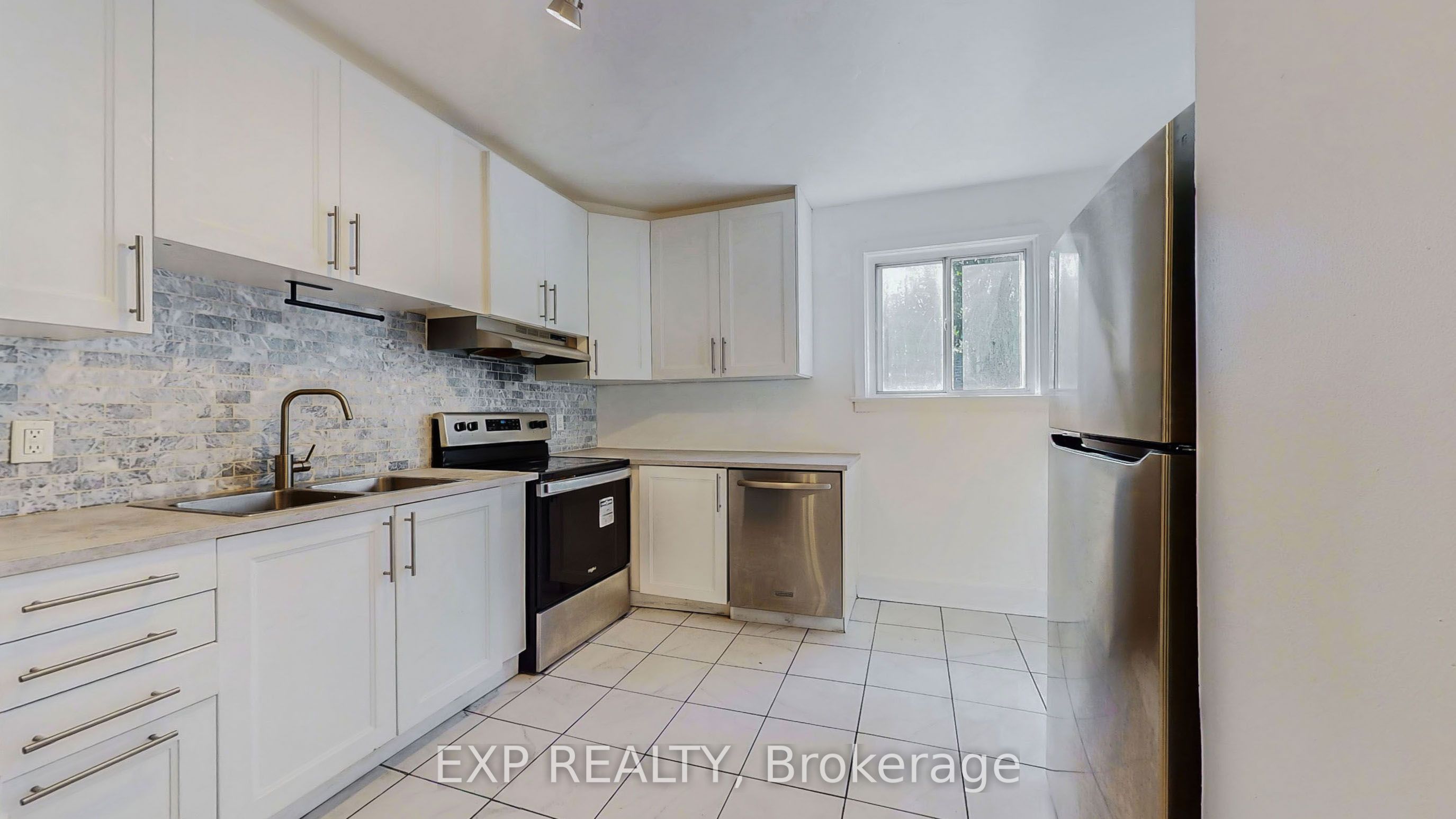 47 Boyce Avenue Property Photo 15