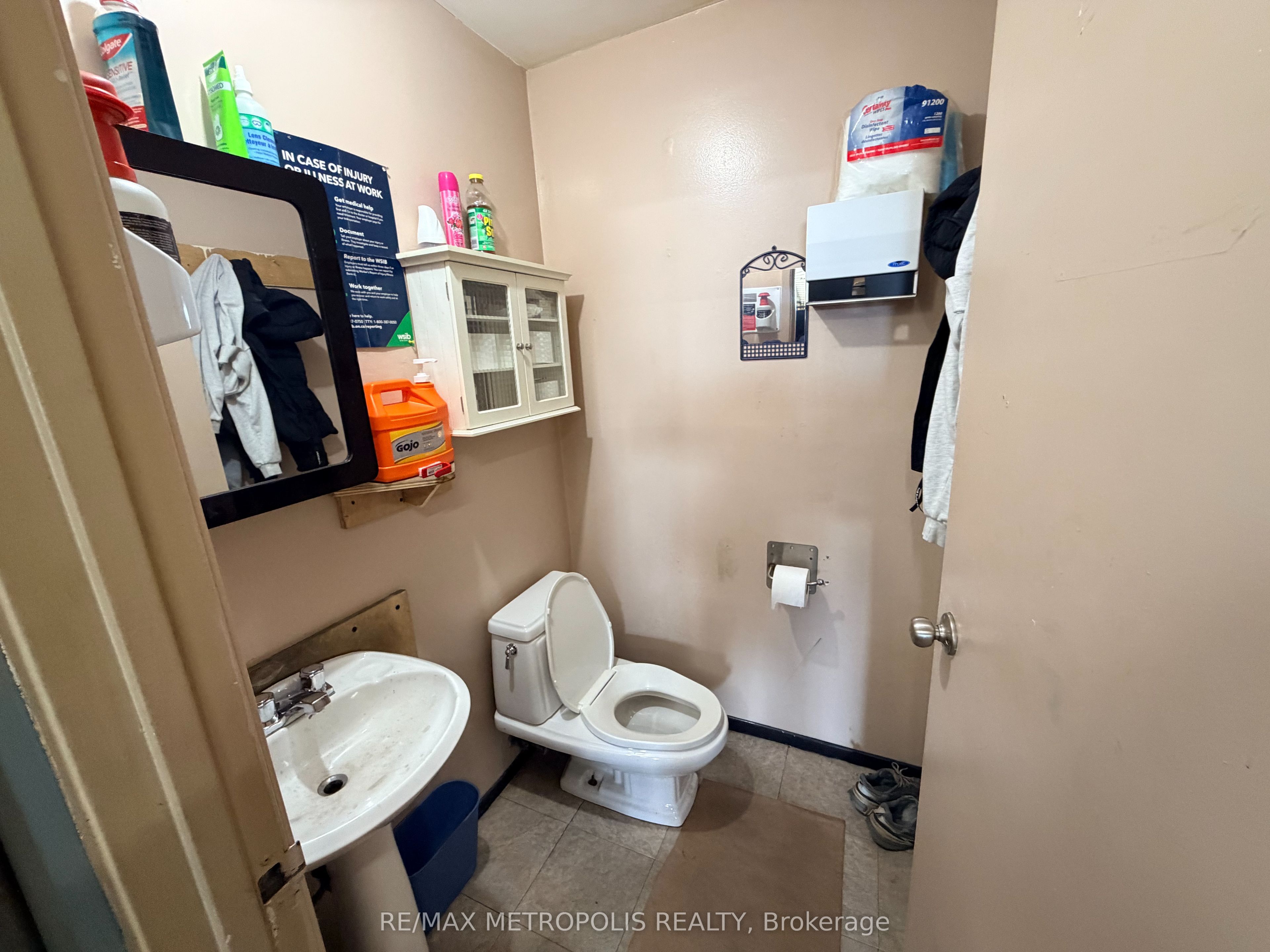 695 Finley Avenue 3 Property Photo 16