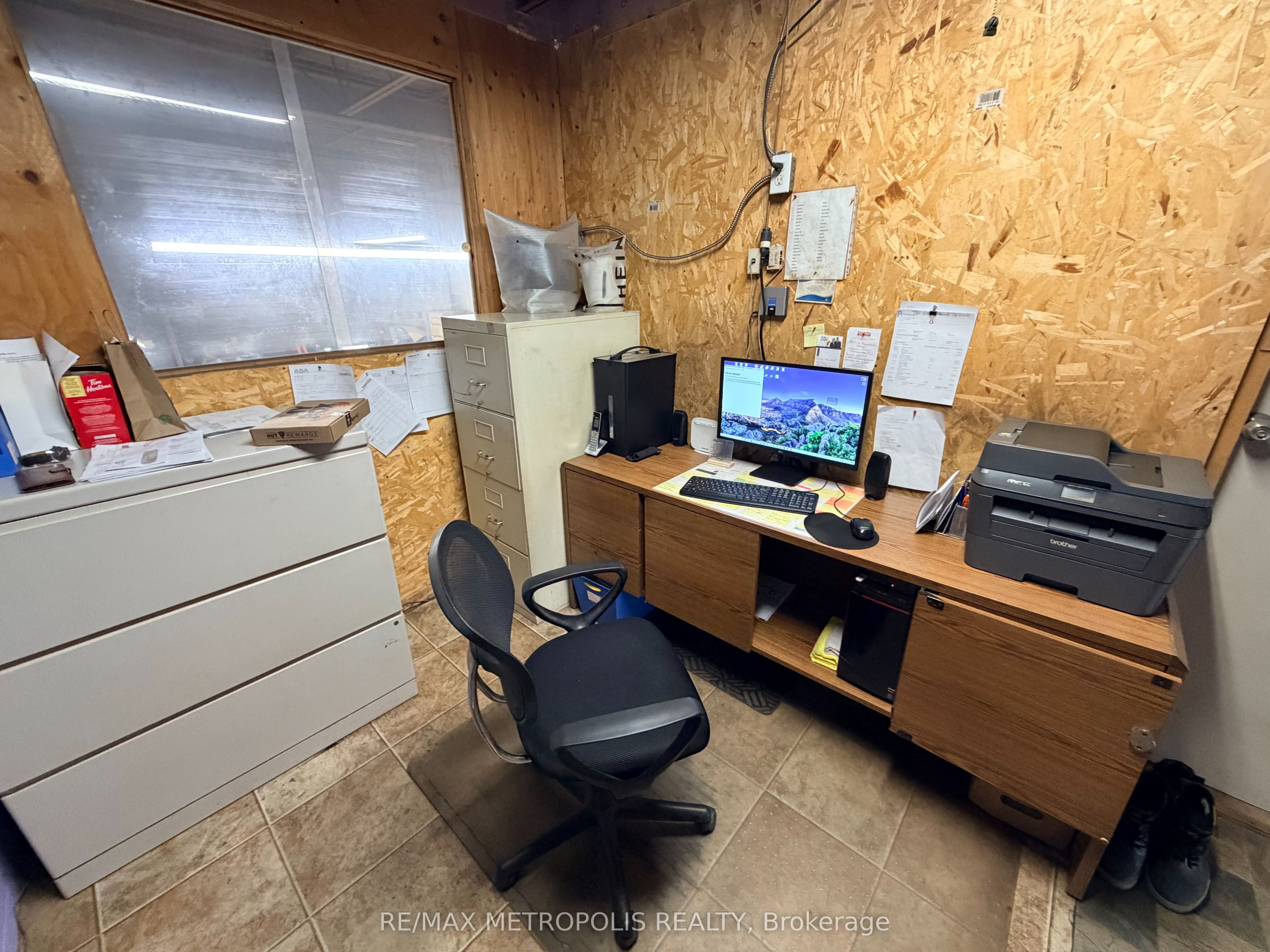 695 Finley Avenue 3 Property Photo 25