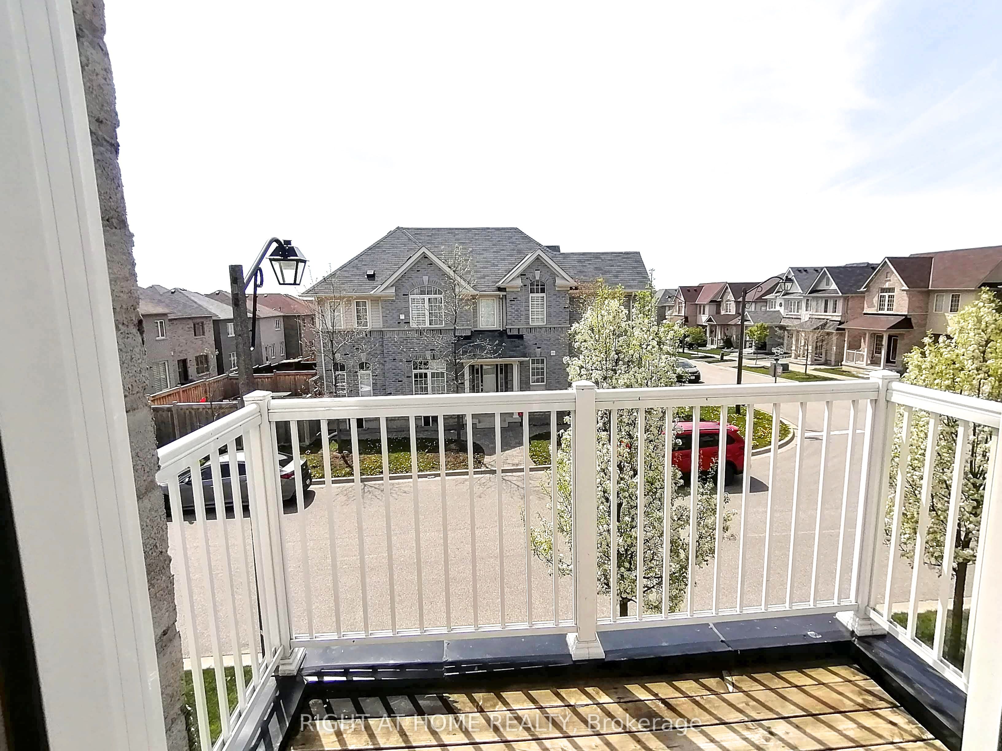 51 Devineridge Avenue Property Photo 18