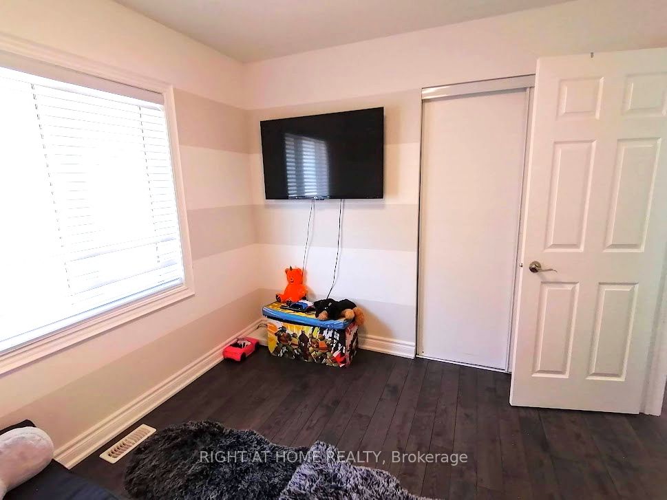 51 Devineridge Avenue Property Photo 25