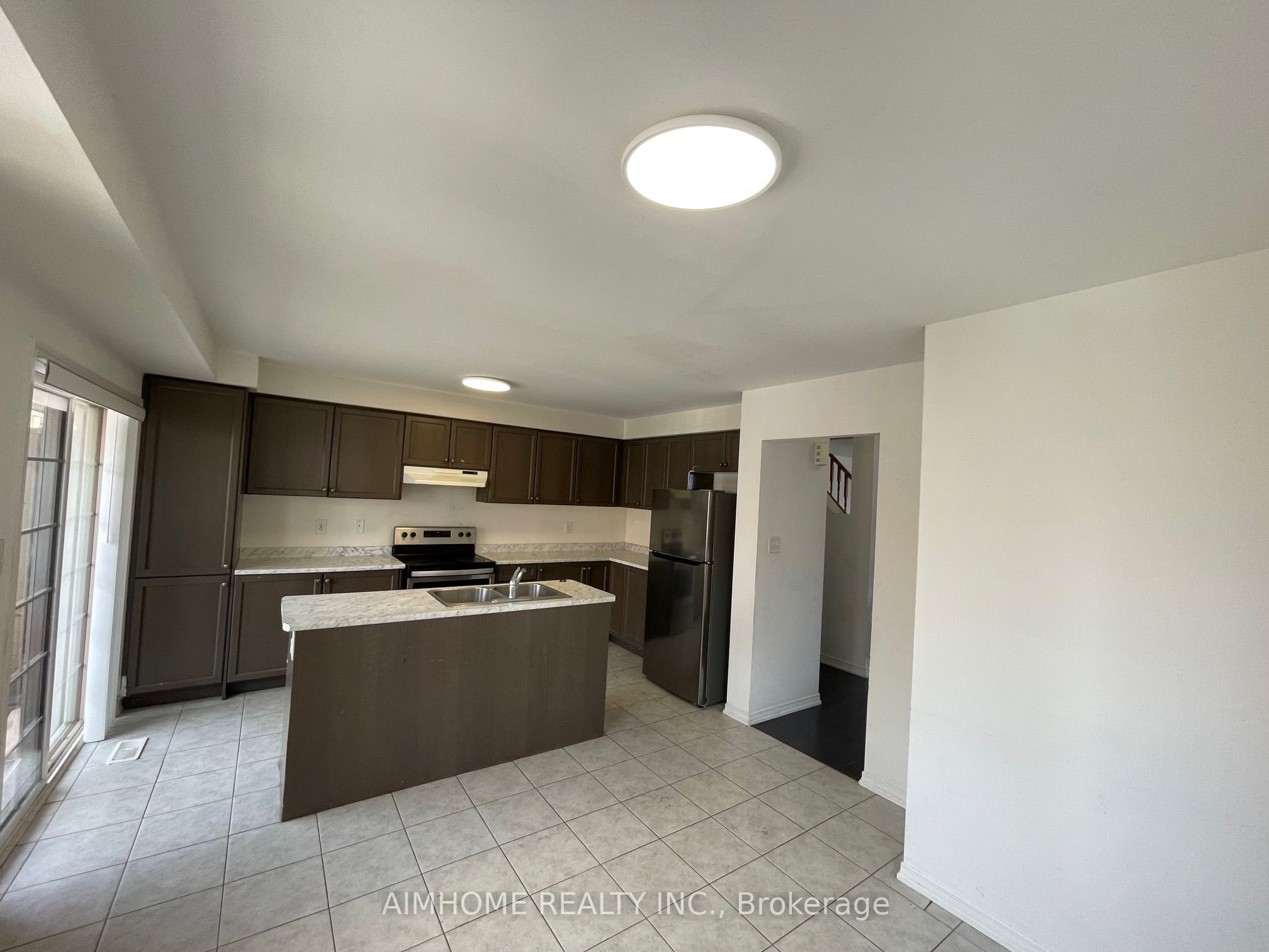 92 Ainley Road Property Photo 3