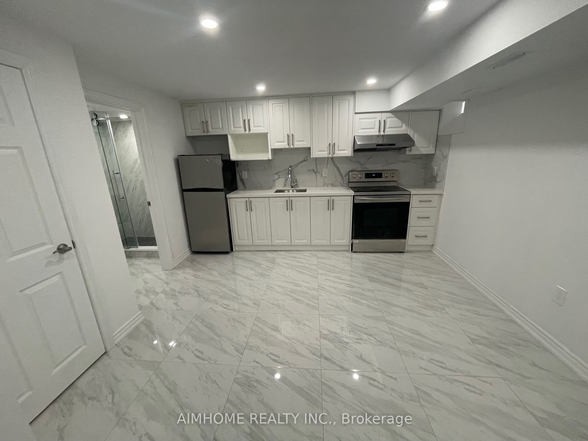 92 Ainley Road Property Photo 9