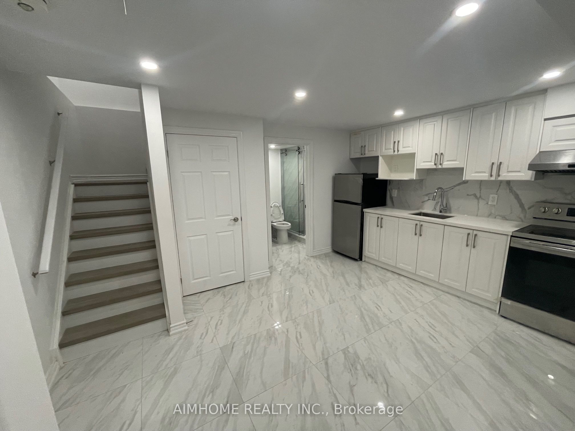 92 Ainley Road Property Photo 10