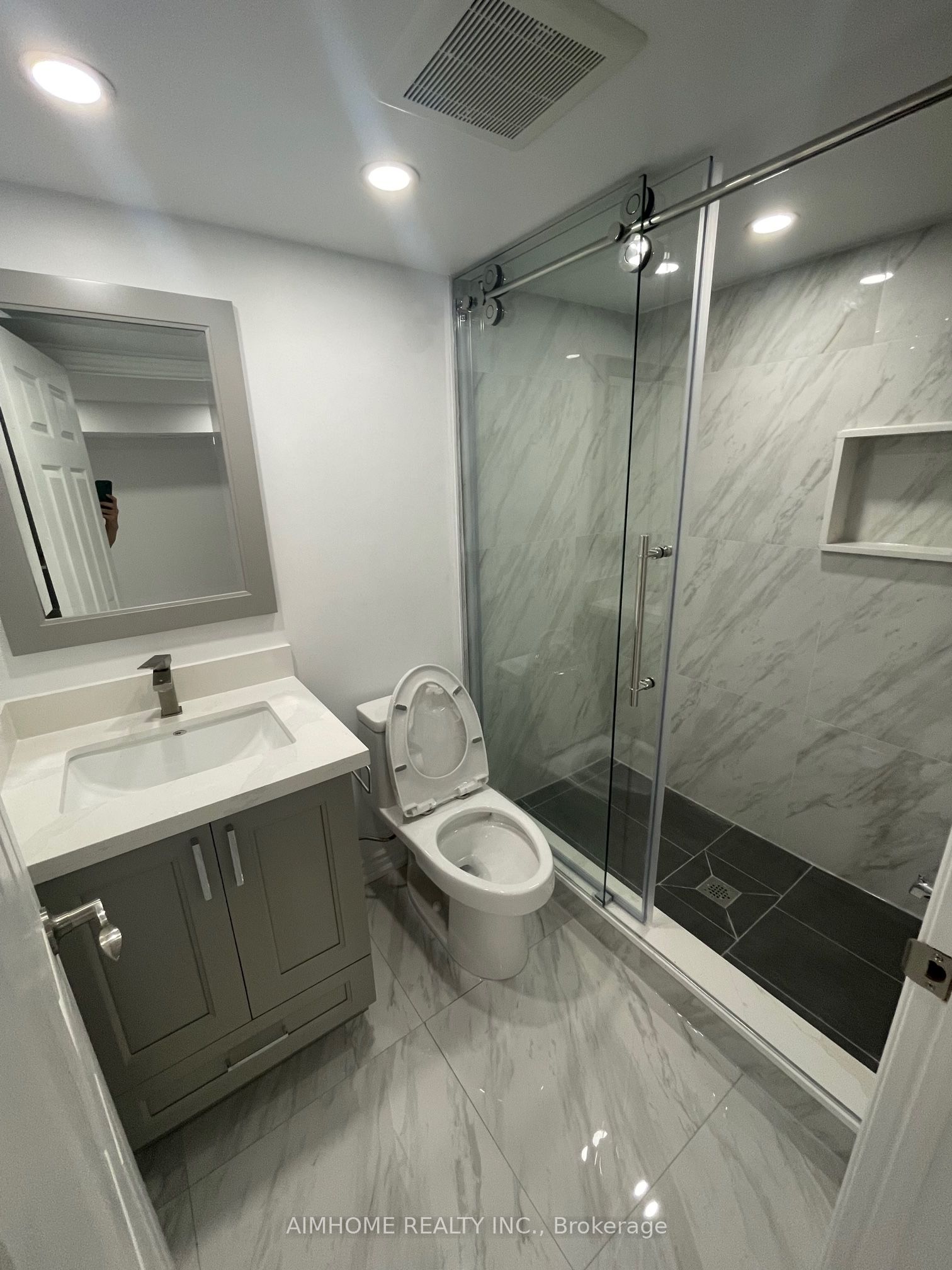 92 Ainley Road Property Photo 11