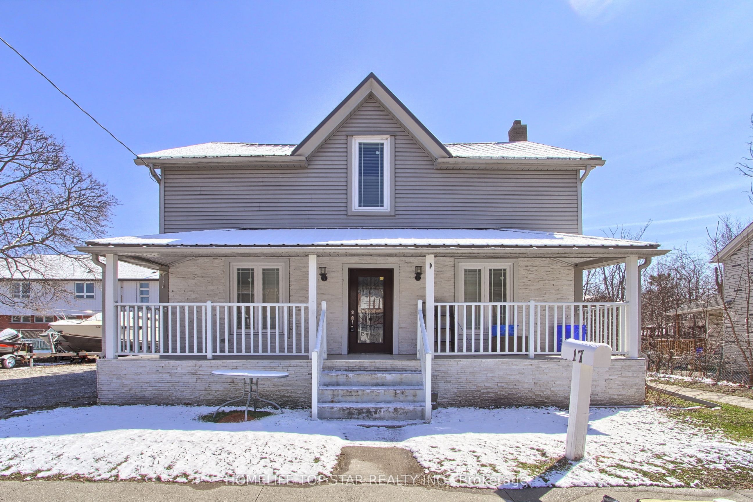 17 Royal Street Upper Property Photo 1