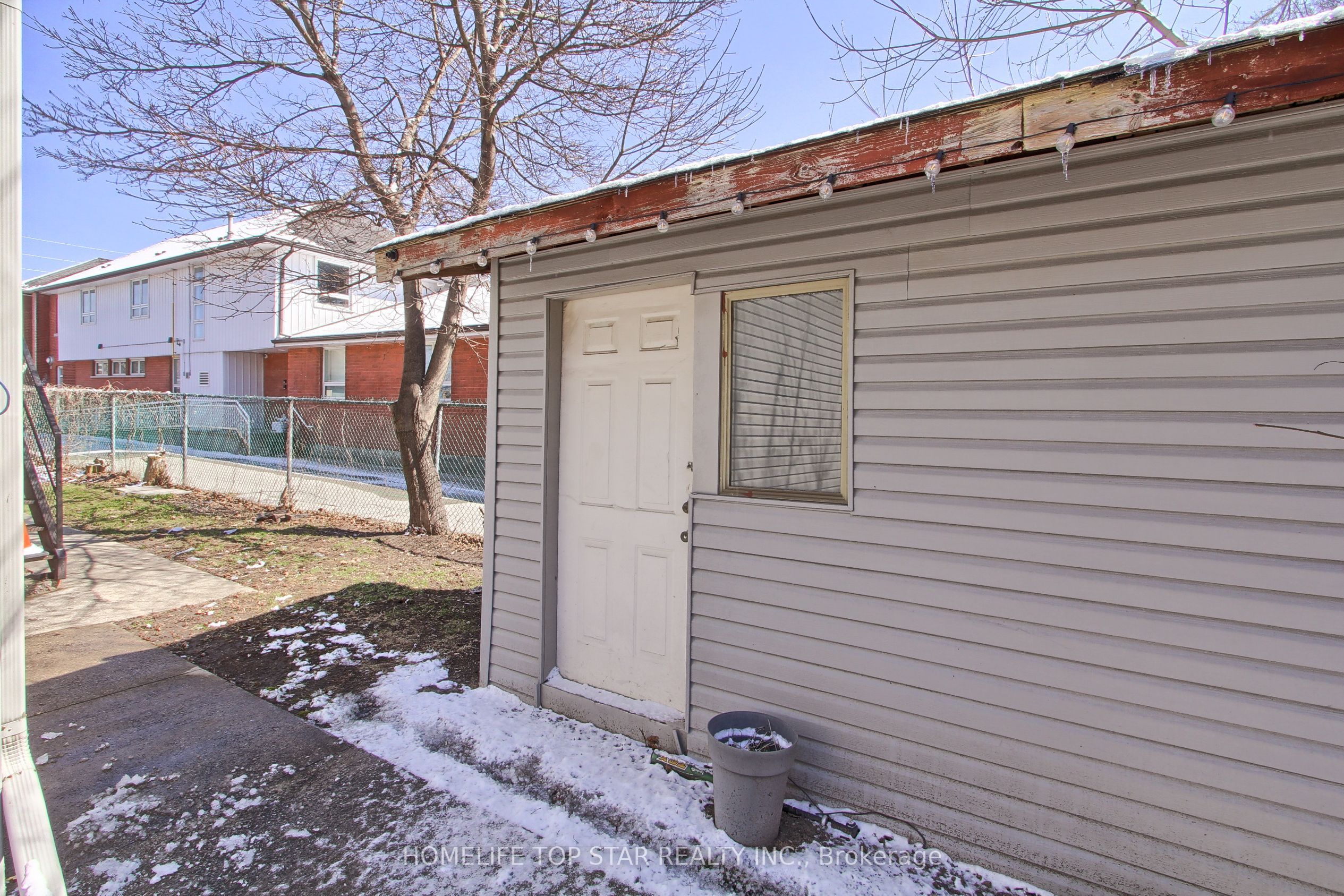 17 Royal Street Upper Property Photo 24