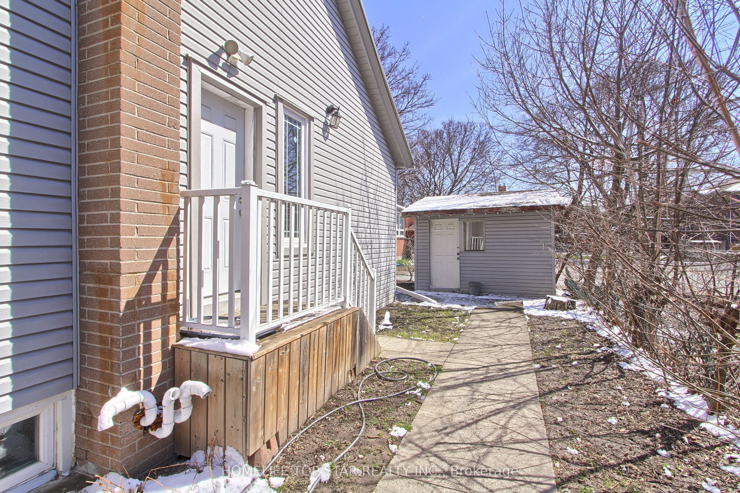 17 Royal Street Upper Property Photo 25