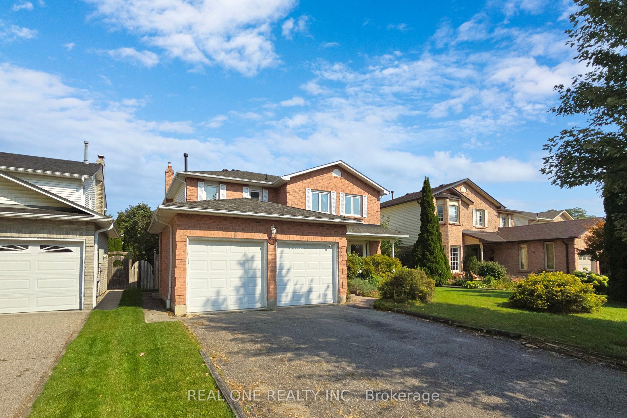27 Gladiola Court E Property Photo 1