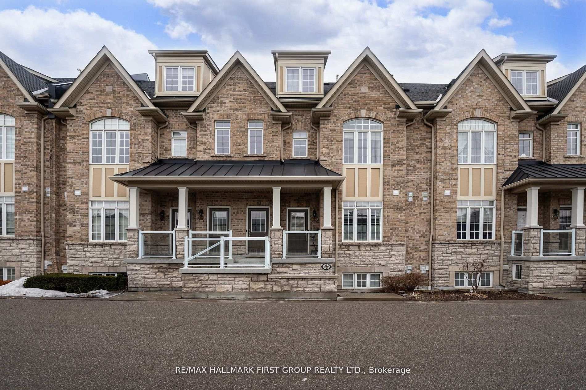 70 Lovegrove Lane Property Photo 1