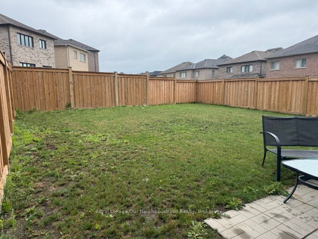 249 Fleetwood Drive Property Photo 15