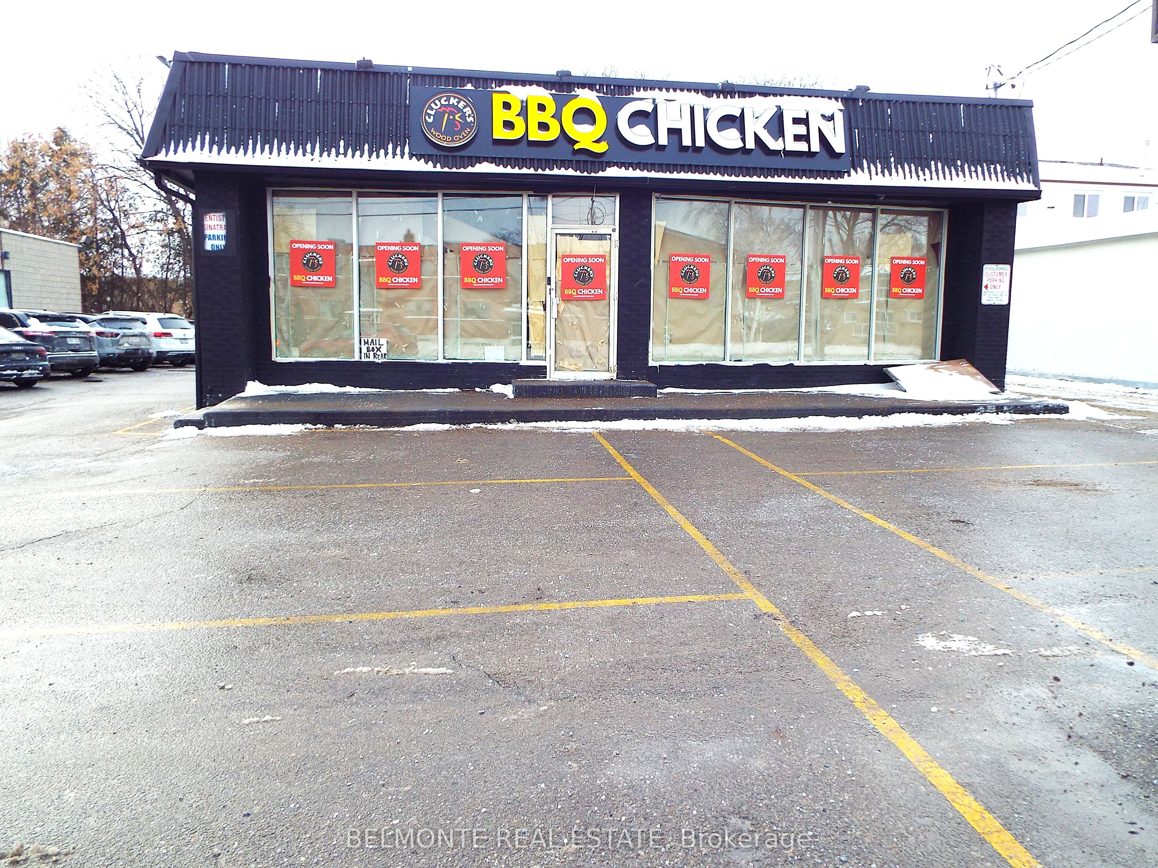 944 Simcoe Street N Property Photo 1