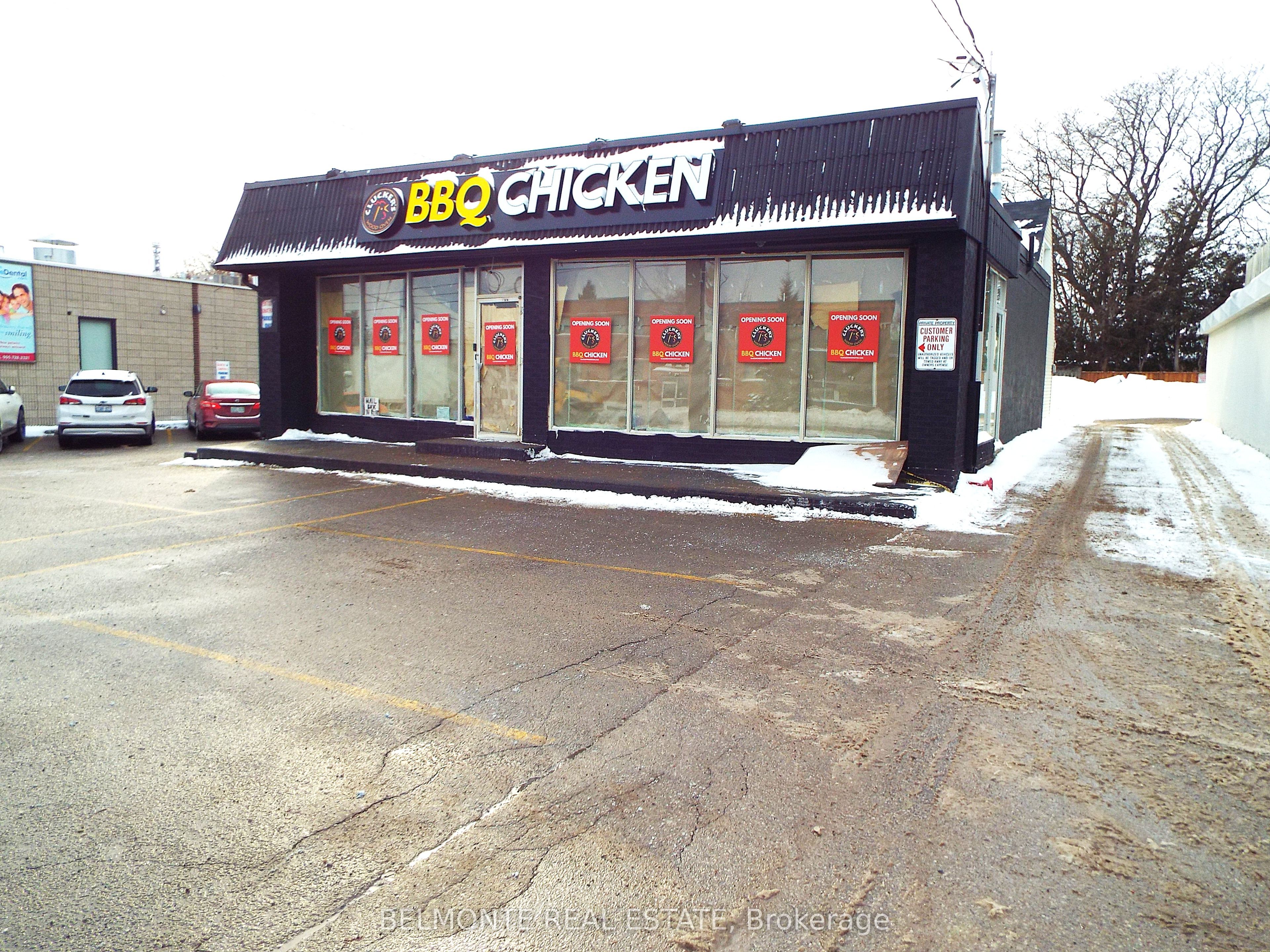 944 Simcoe Street N Property Photo 3