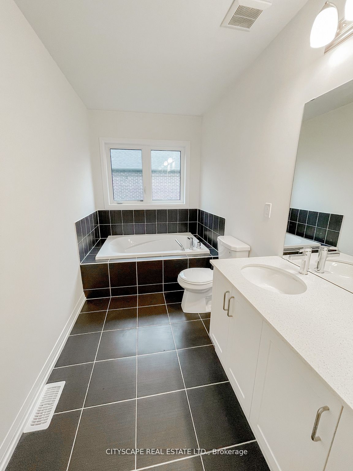 54 Holtby Court Property Photo 19