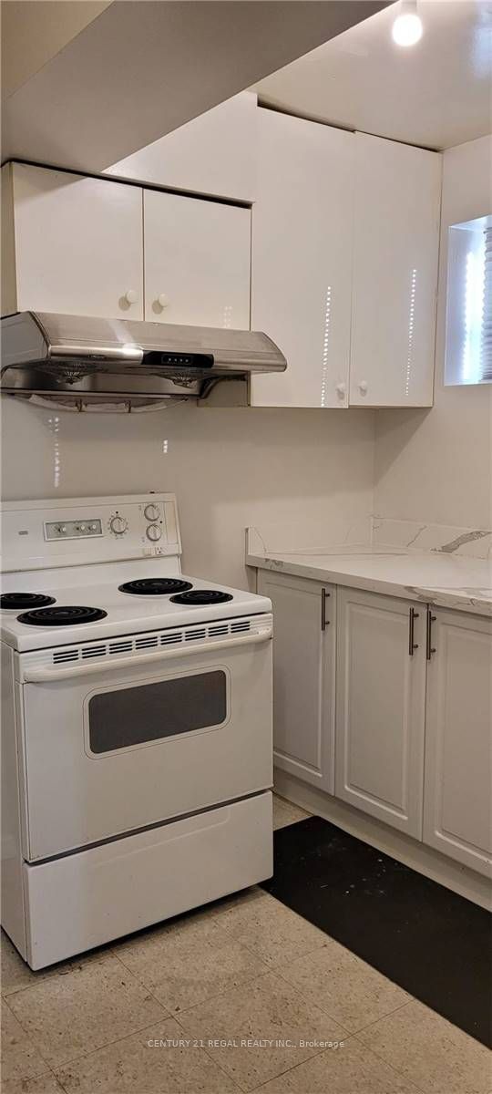855 Ellesmere Road Main & Lower Property Photo 4