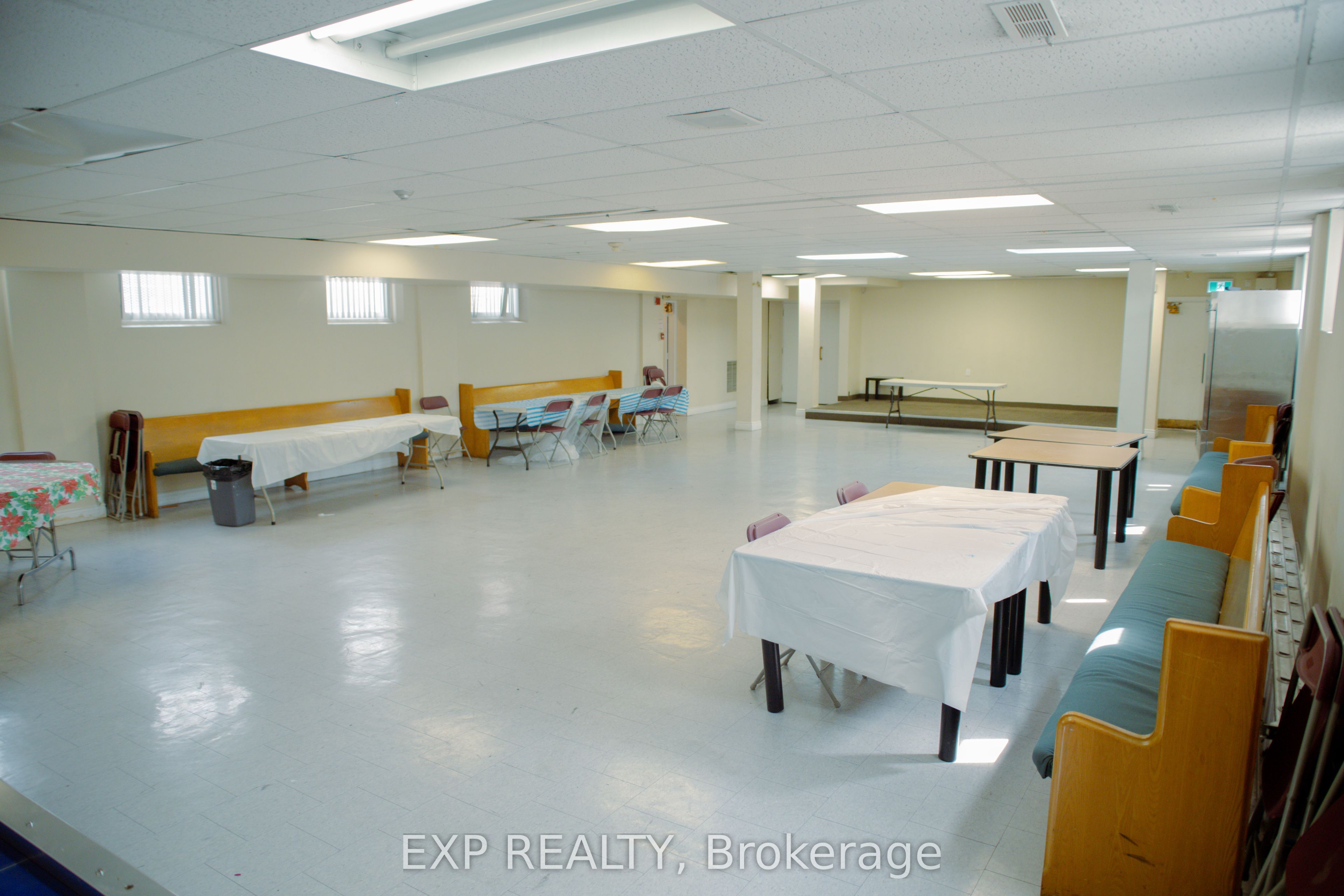 1355 Warden Avenue Property Photo 25