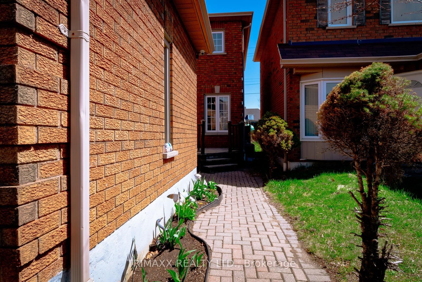 92 Hartrick Place Property Photo 3