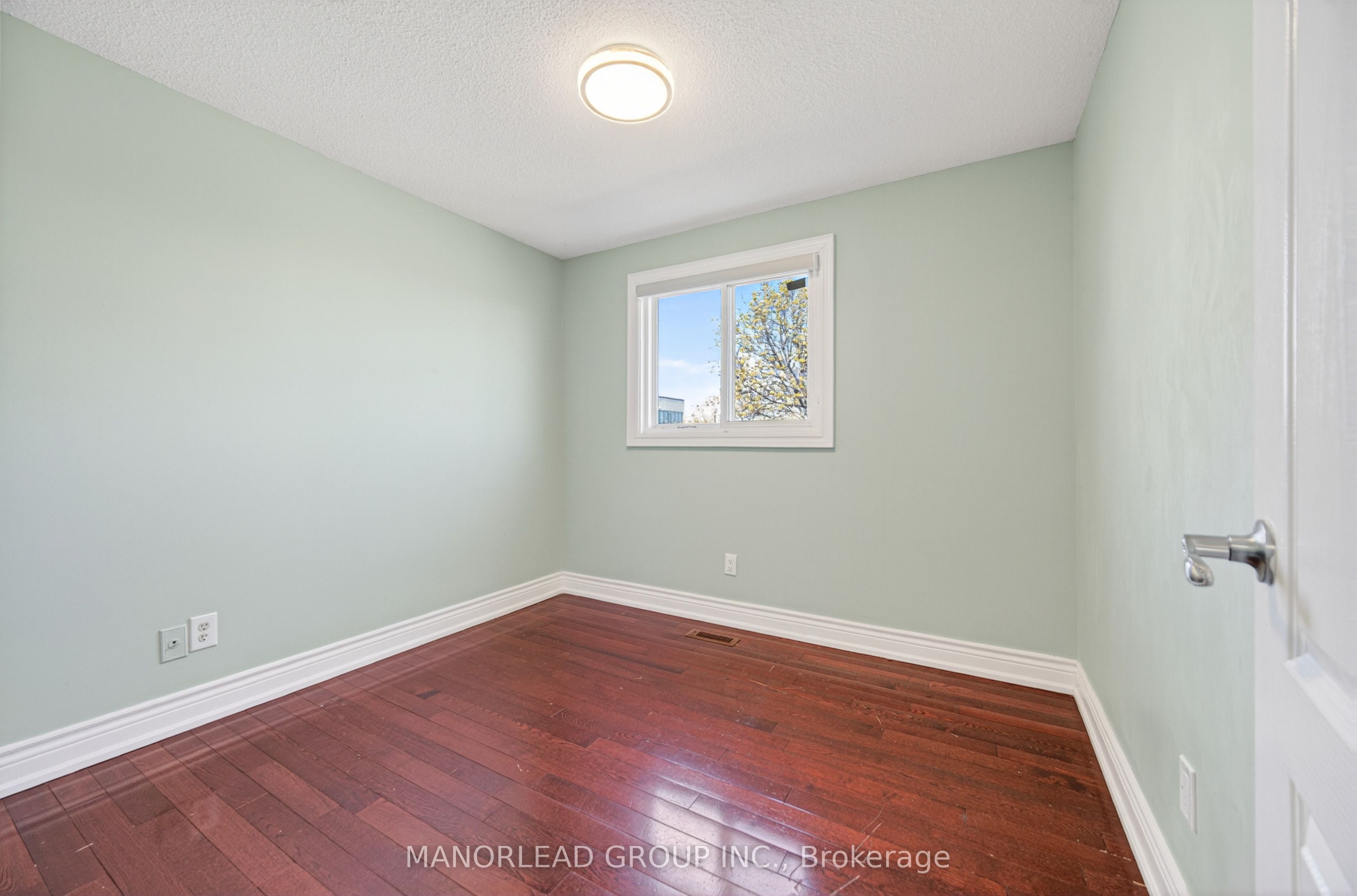 45 Brimstone Crescent Property Photo 12