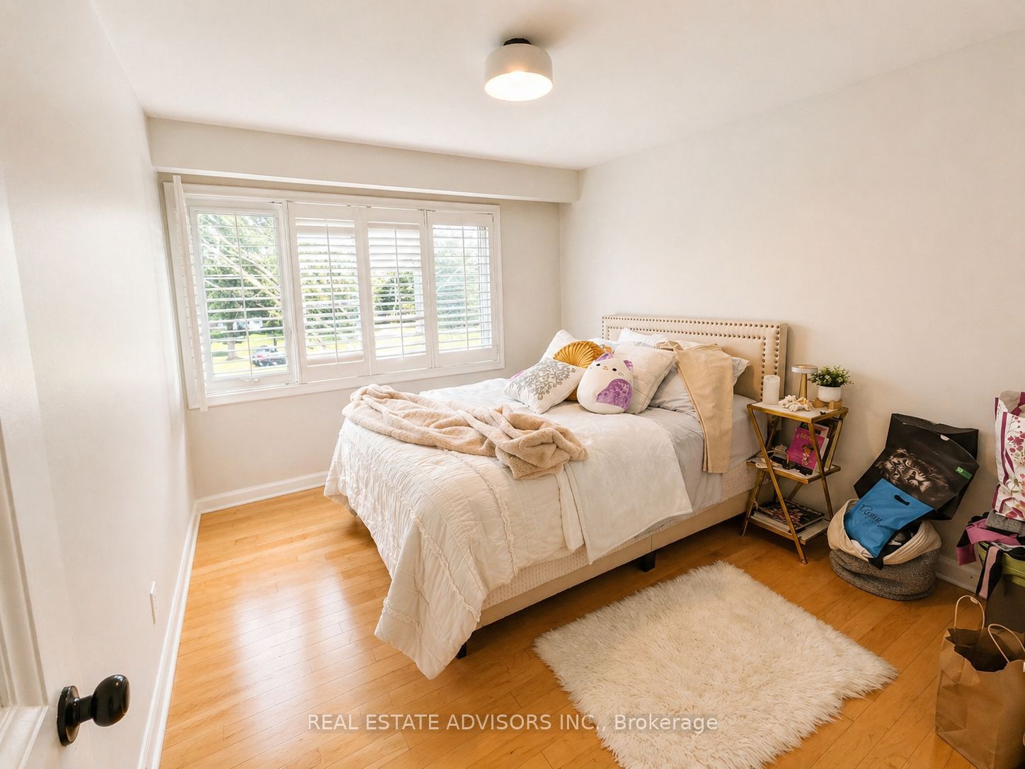 1 Lakehill Crescent Property Photo 5