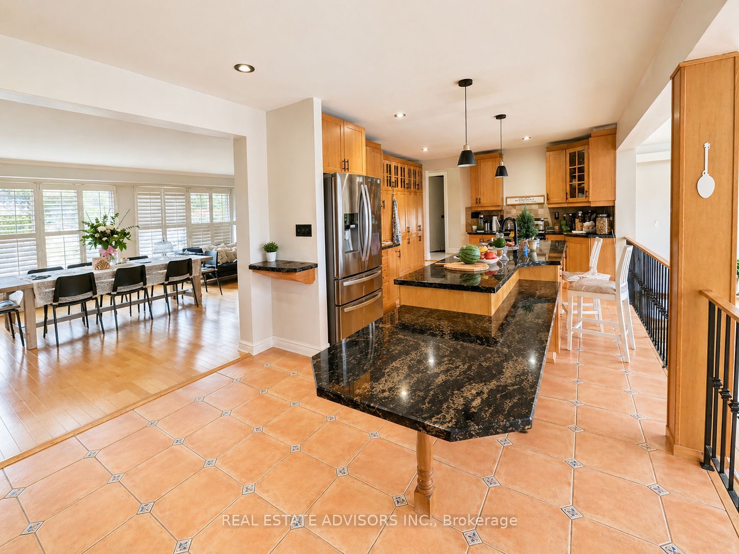 1 Lakehill Crescent Property Photo 12