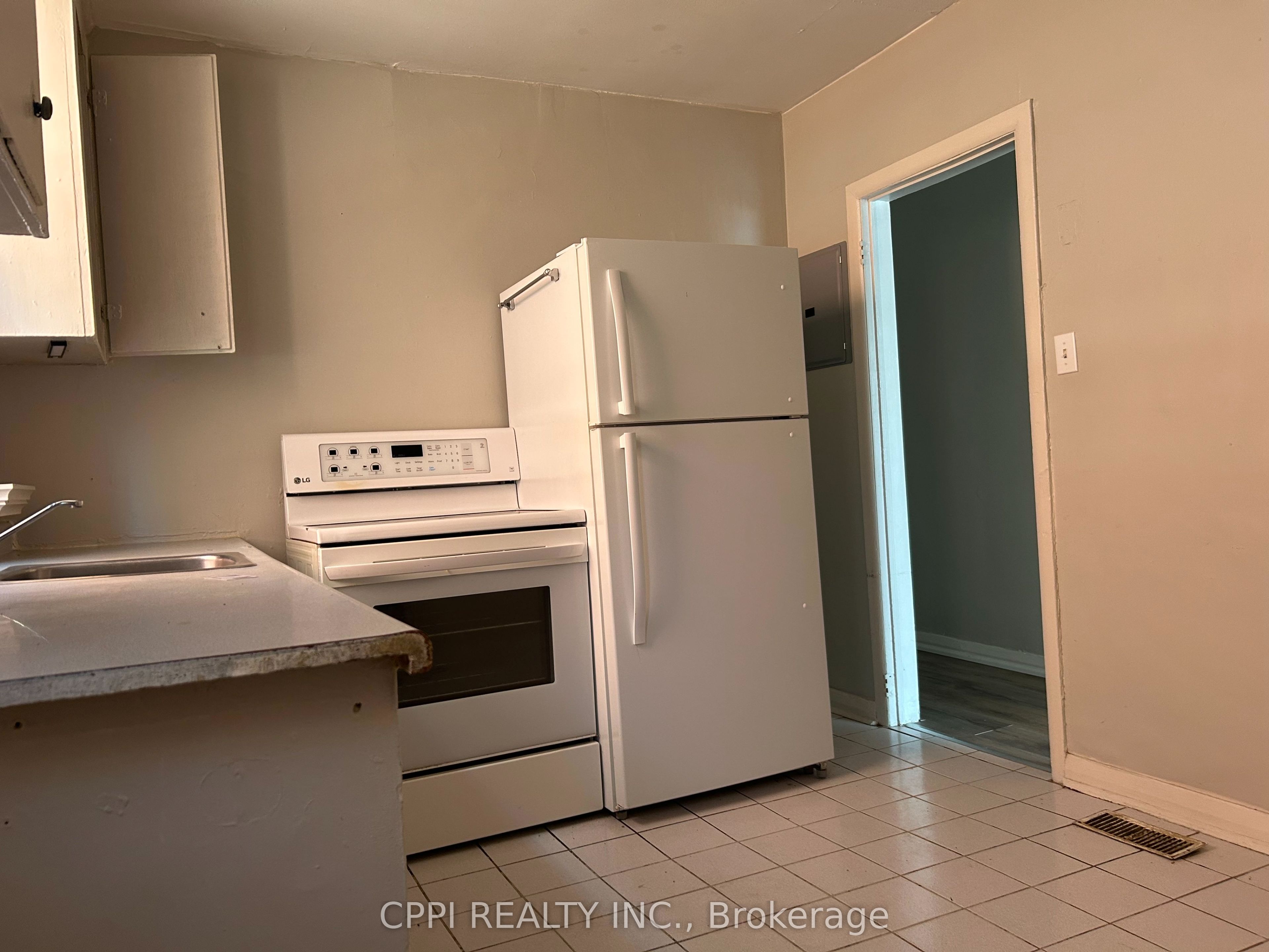 106 Old Kingston Road 201 Property Photo 6
