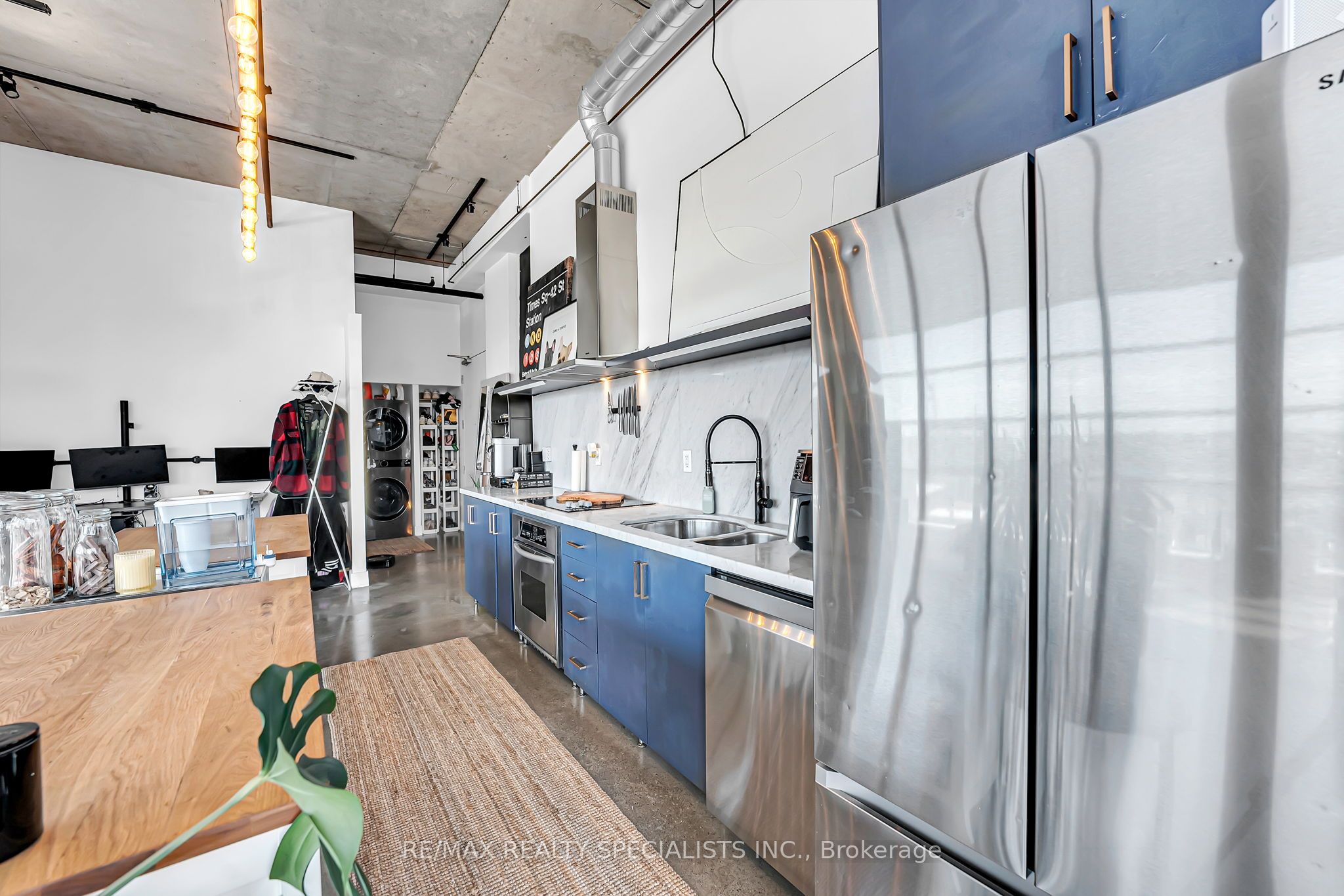 68 Broadview Avenue 520 Property Photo 8