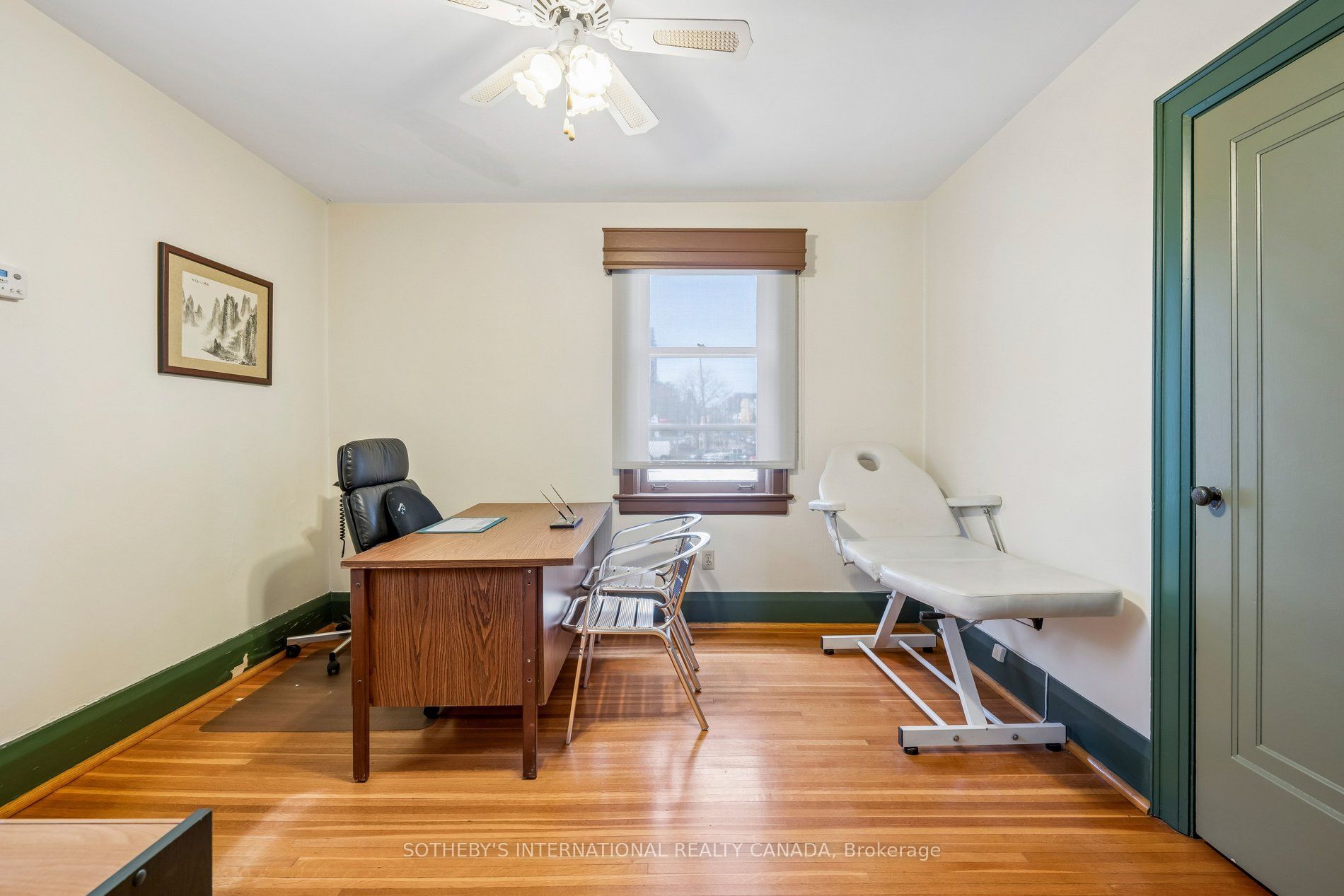 4023 Sheppard Avenue Property Photo 9