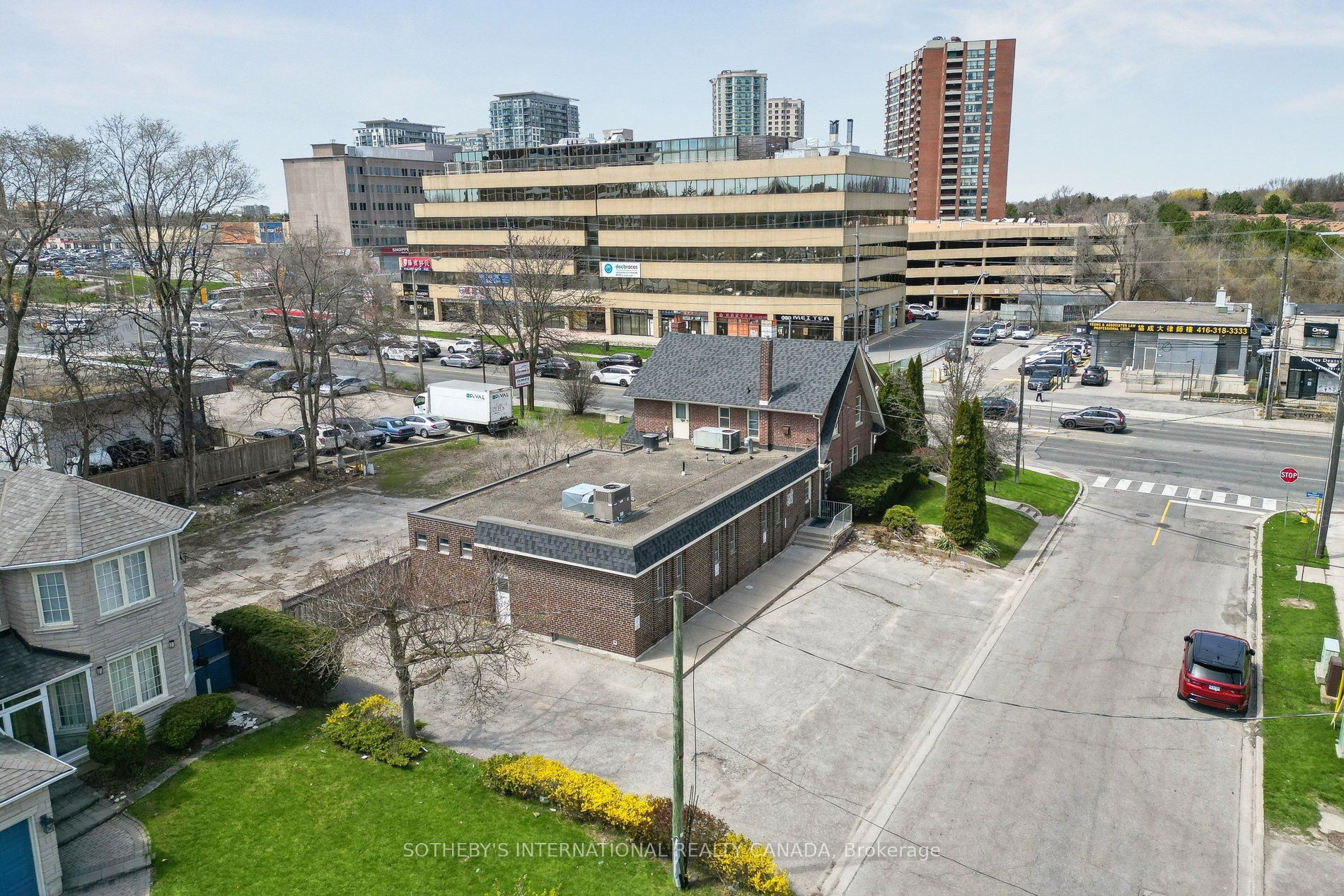 4023 Sheppard Avenue Property Photo 15