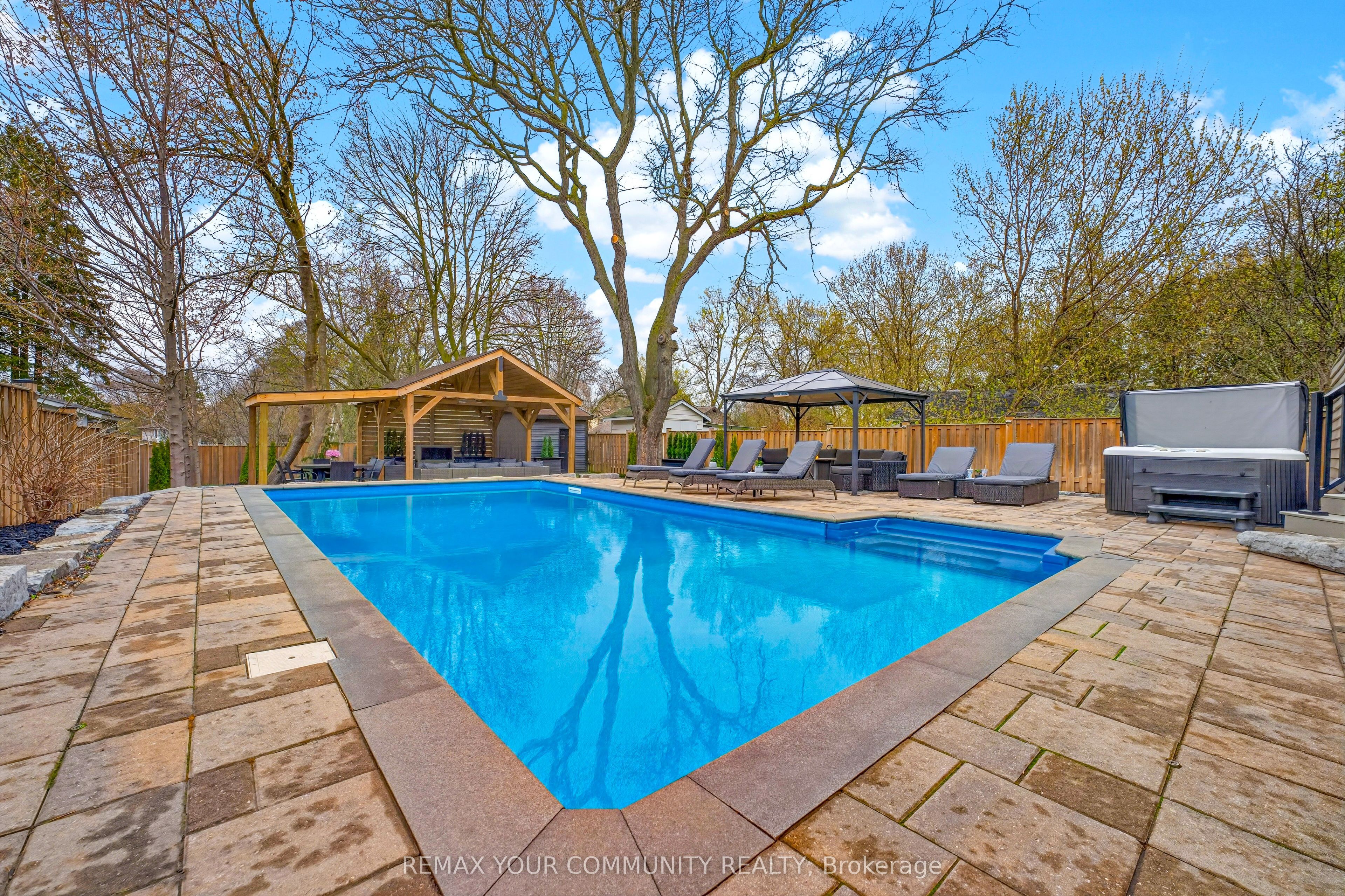 6 Grayson Road Property Photo 43