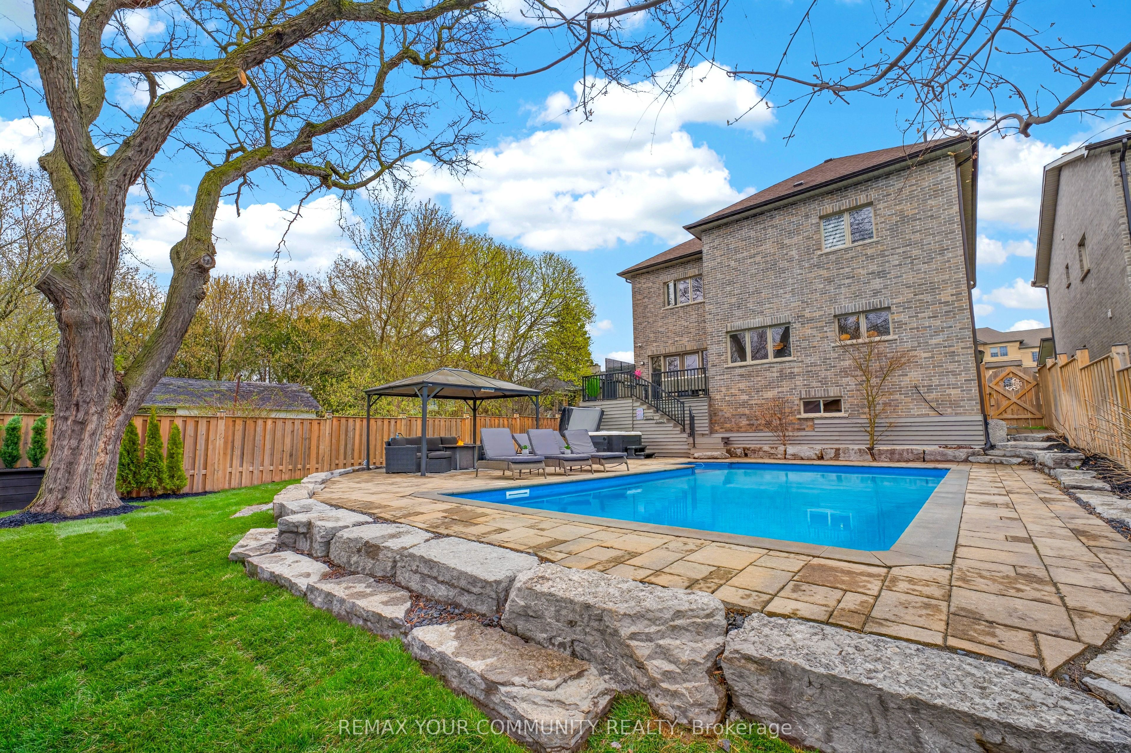 6 Grayson Road Property Photo 44
