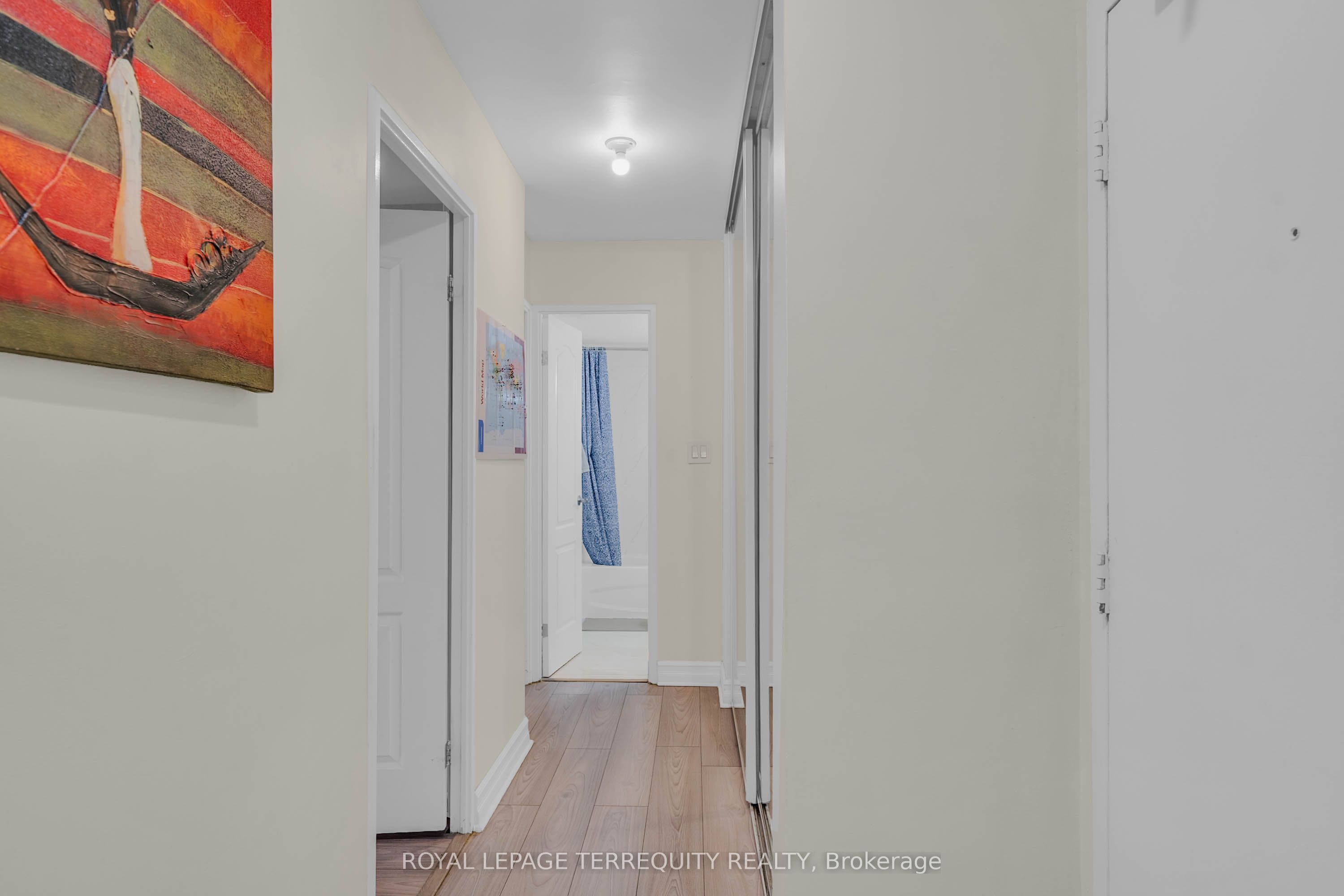 1 Massey Square 1703 Property Photo 17
