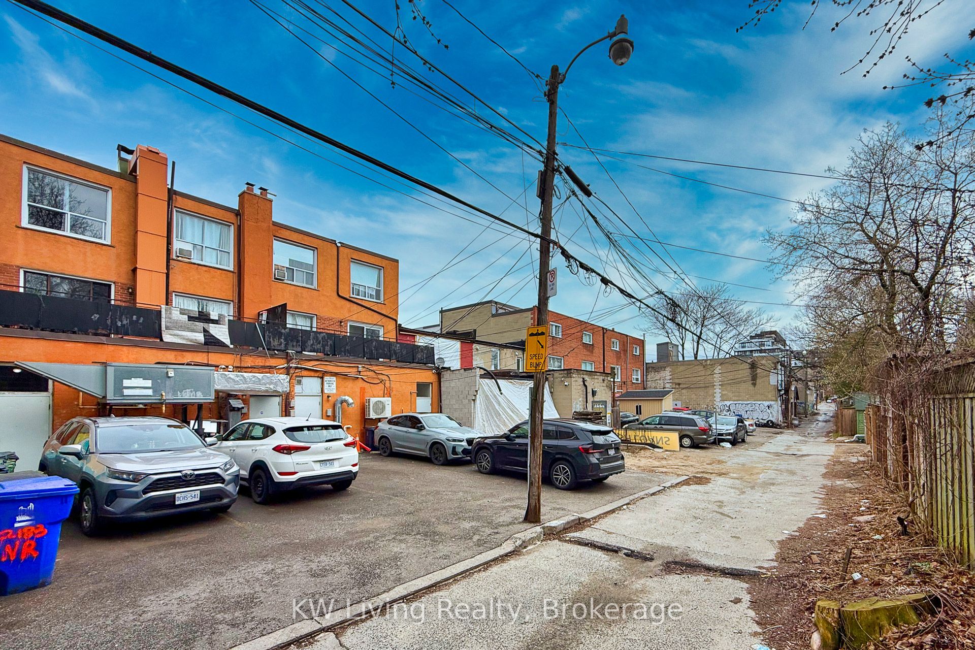 2183 & 2185 Danforth Avenue Property Photo 44